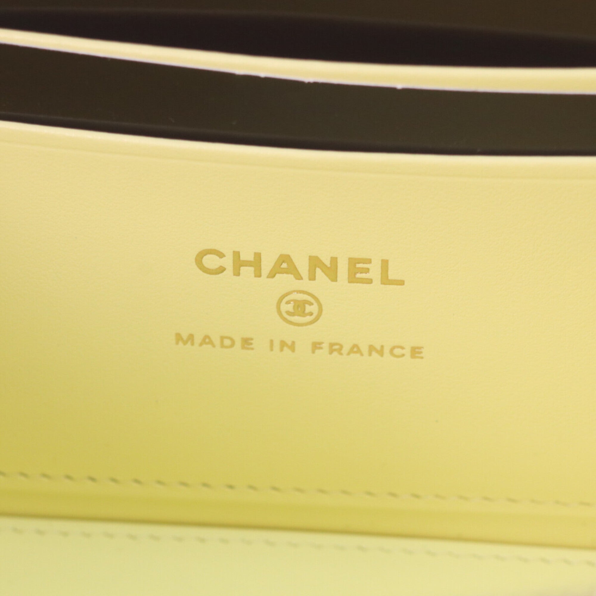 CHANEL AP4530 Yellow Caviar Leather Matelassé Shoulder Vanity Bag with Gold Hardware and Heart Rhinestone Coco Mark - Women's — Like New