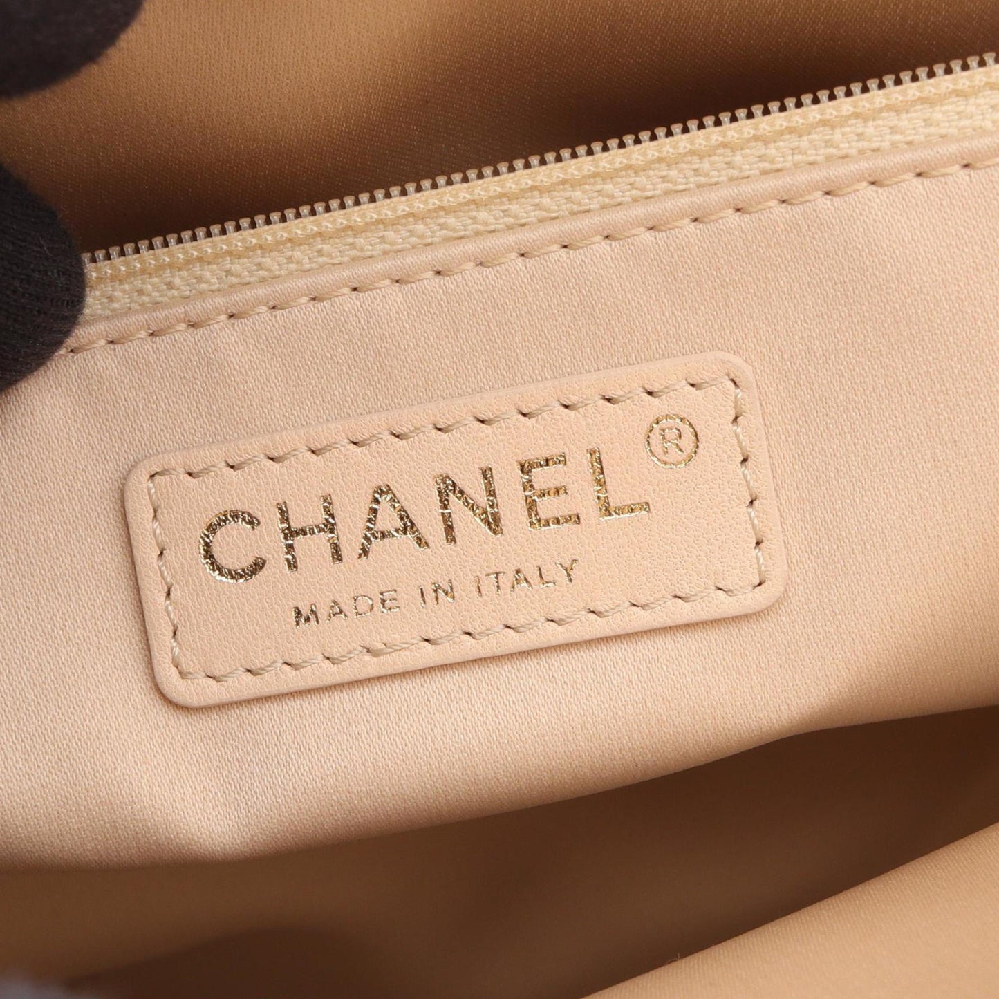 CHANEL Matelasse Grand Shopping GST Tote Bag in Beige Calfskin Leather (A50995) for Women