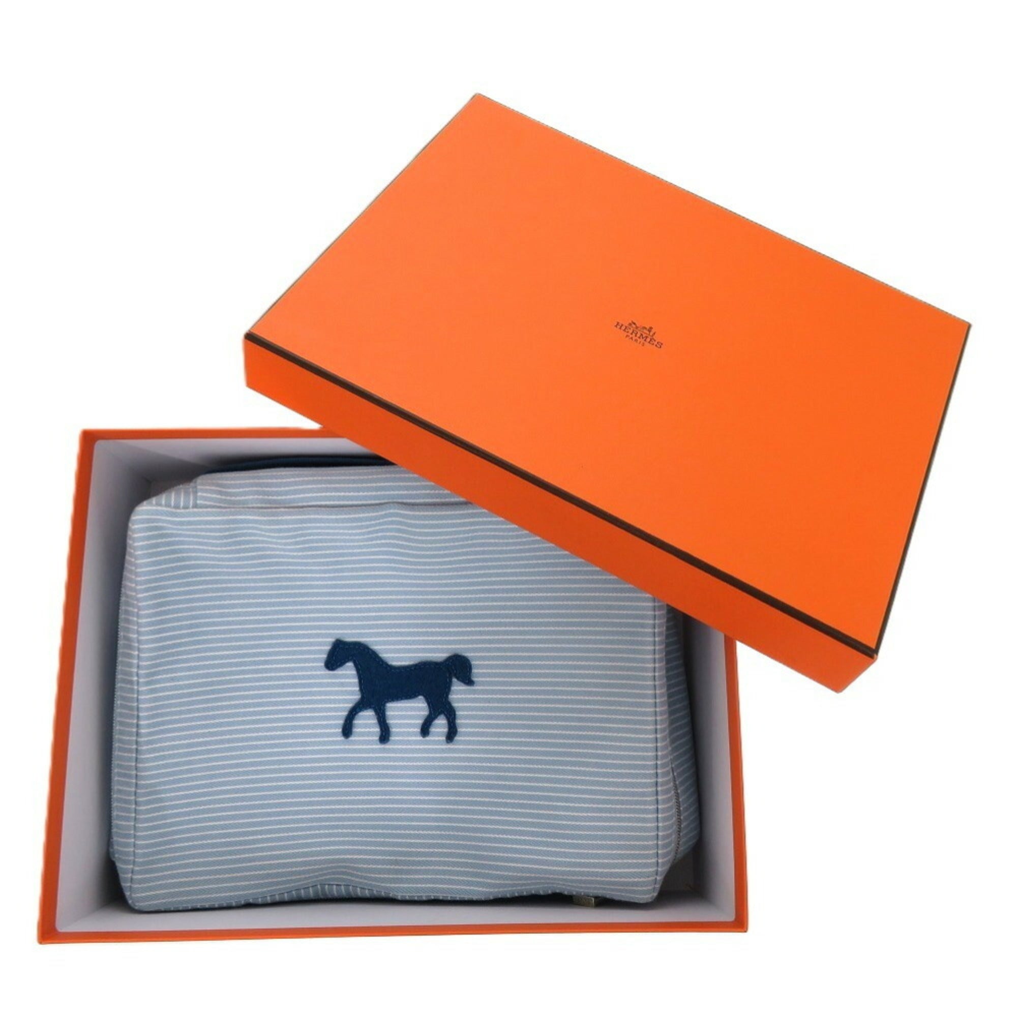 Hermes Like new Hermès Cabriole To-Go MM cotton pouch in white and blue. 1009 — Like New