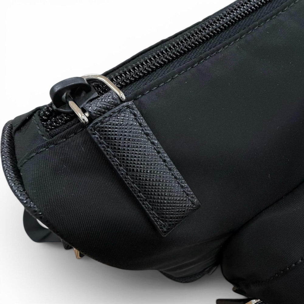 PRADA 2VH191 Nylon Leather Triangle Logo Plate Re-Nylon Shoulder Bag Black Made in Italy Men's — Like New