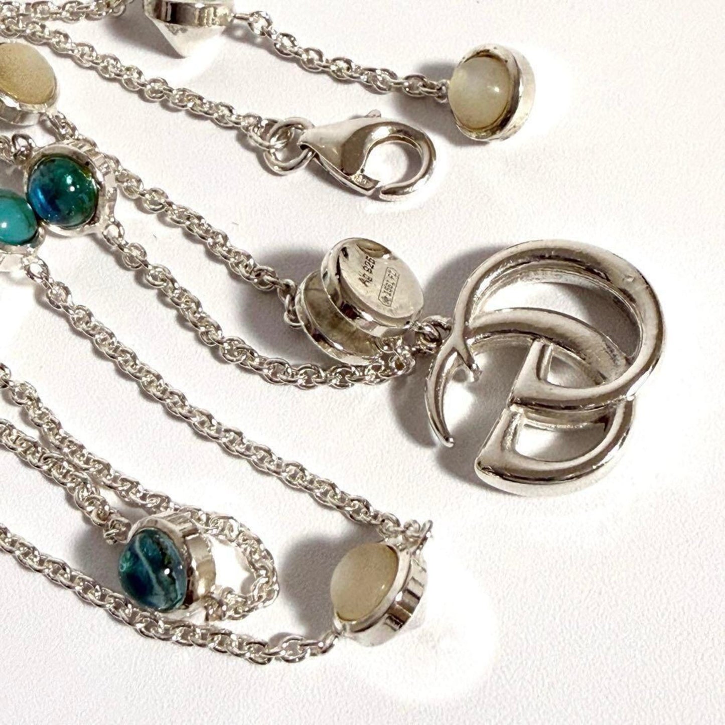 Gucci Double G Mother of Pearl Necklace Pendant Silver 925