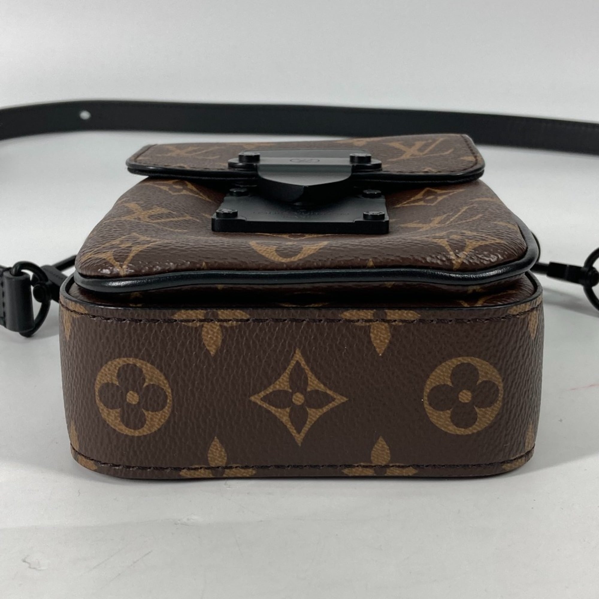 LOUIS VUITTON M81522 Monogram S-Lock Vertical Wearable Wallet Pochette Shoulder Bag Canvas Men's Maroon Brown L-240215-22 — New - Store Return