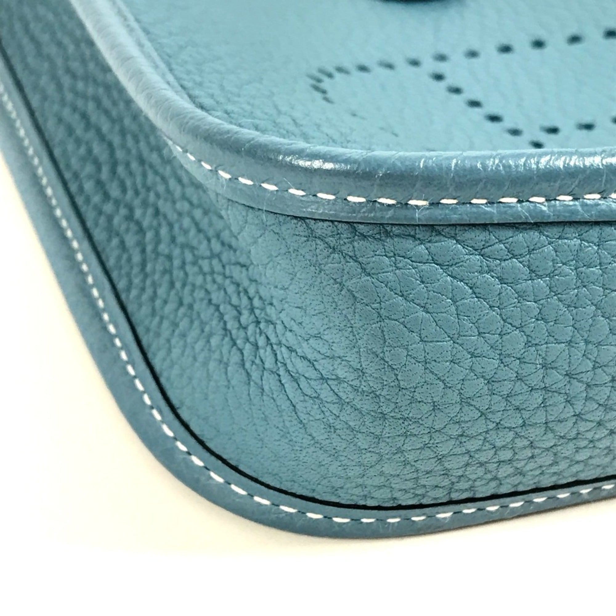 HERMES Evelyn TPM 16 Crossbody Pochette/Shoulder Bag in Taurillon Clemence Leather, New Blue Sheen for Men and Women — Like New