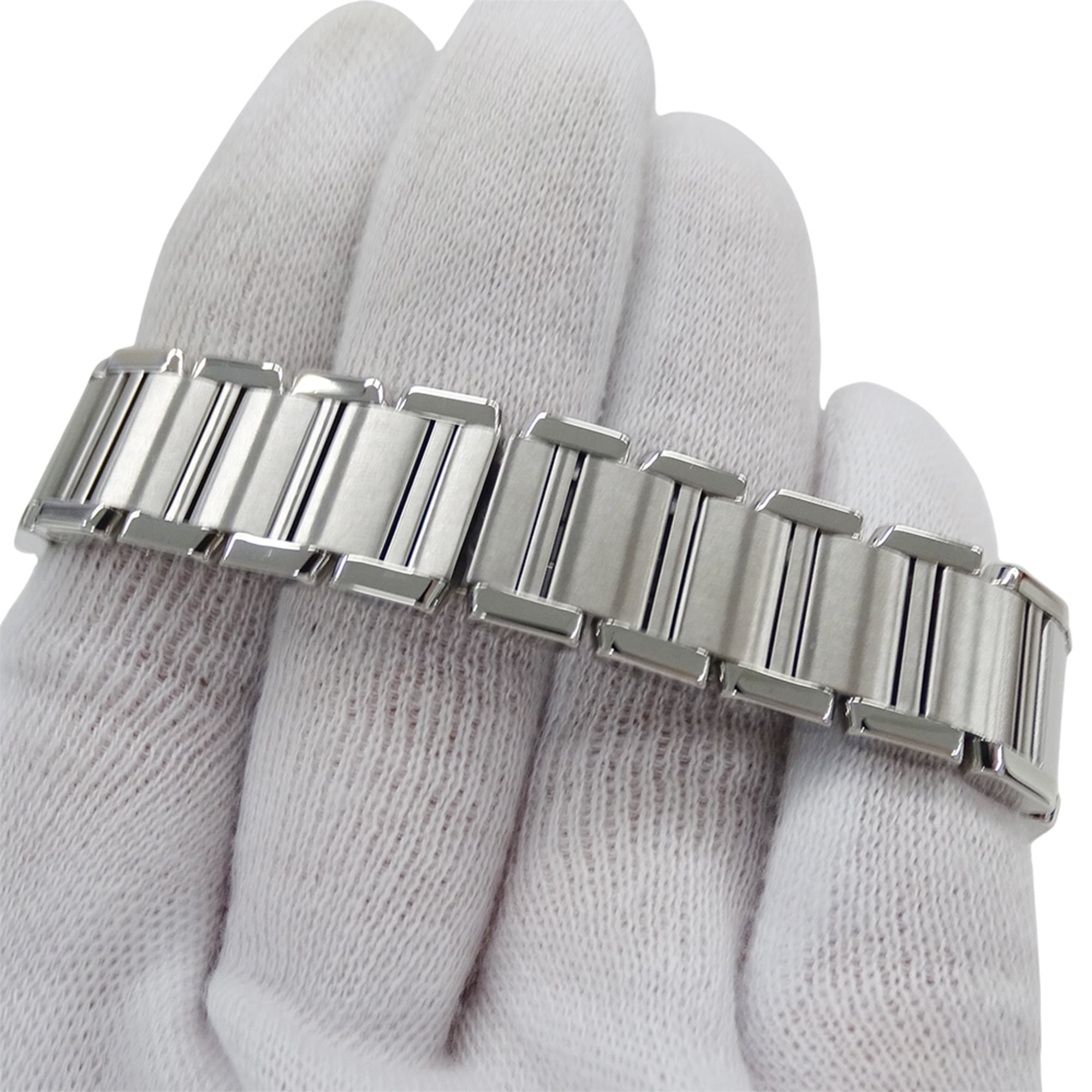 Cartier women's watch, Tank Française SM, 2006 Christmas limited edition, quartz movement, stainless steel (SS), W51031Q3, silver and pink — Good