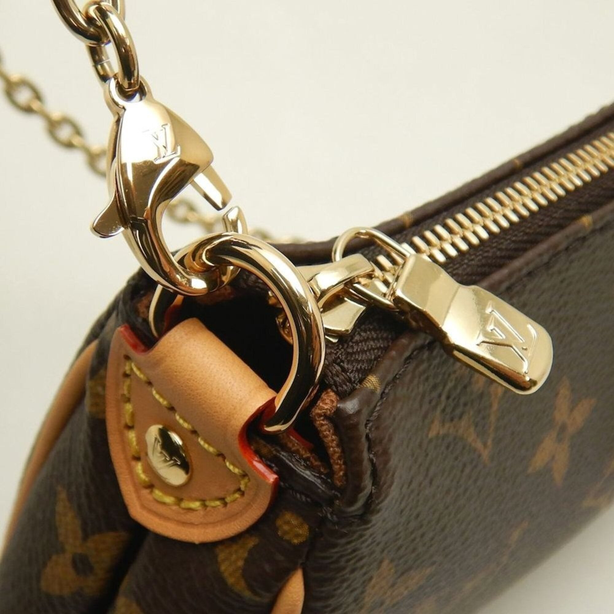 LOUIS VUITTON Louis Vuitton Monogram Eva M13567 Shoulder Bag Brown Women's 253882 — Like New
