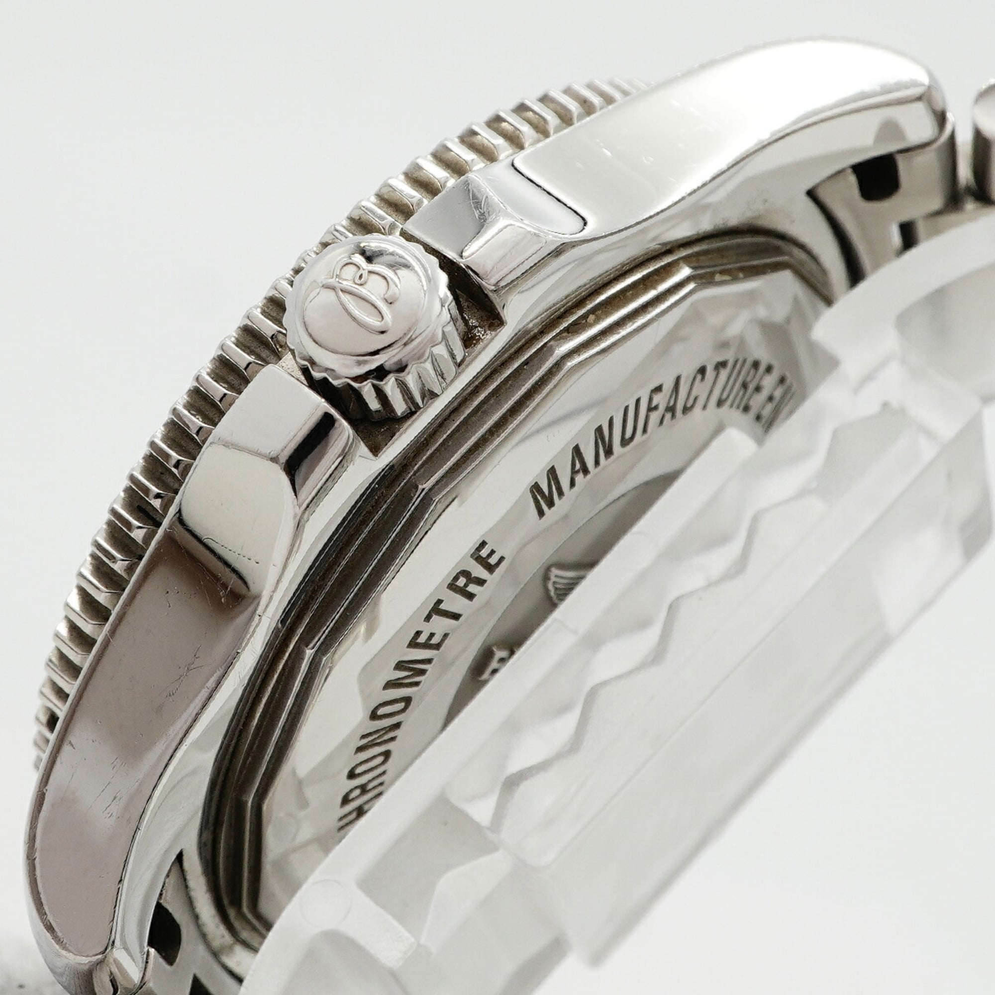 Breitling Superocean II A17365 Black Dial Men's Watch — Good