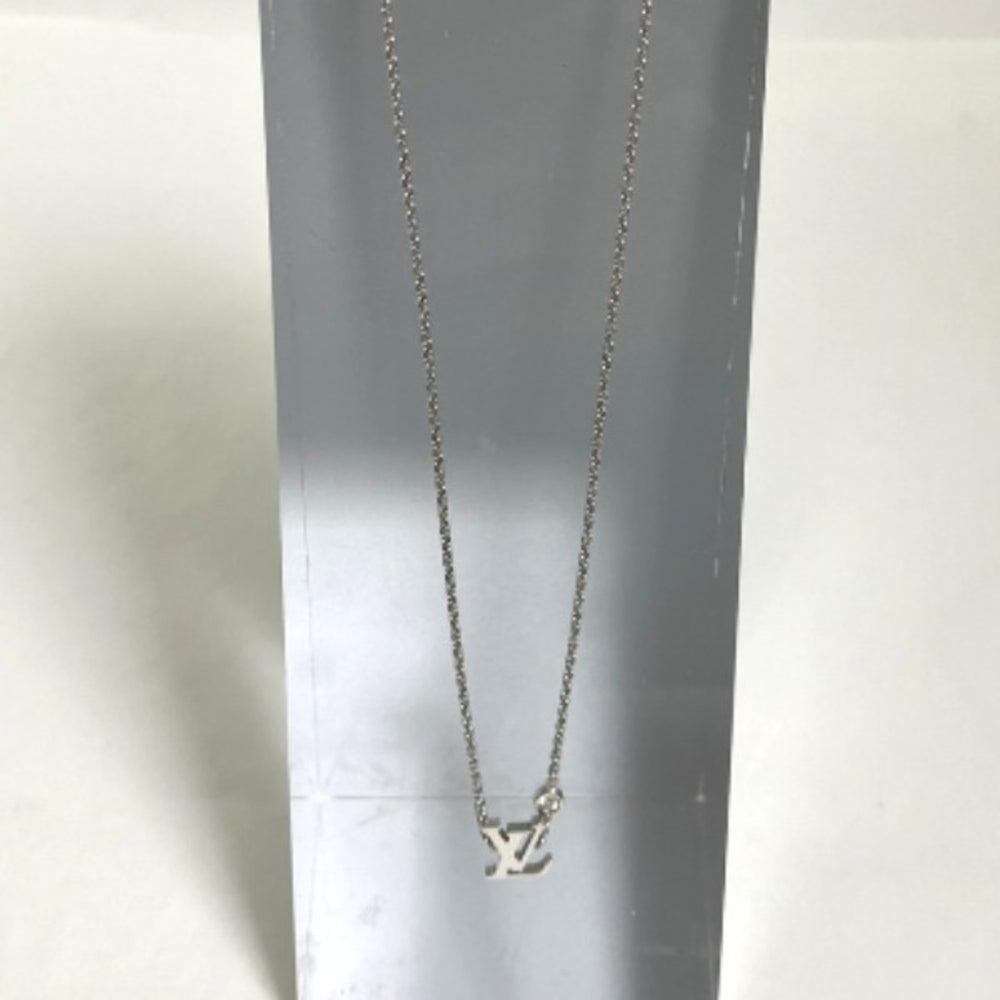 LOUIS VUITTON Pendantiff Ideal Blossom LV White Gold x Diamond 750WG Q93653 Silver Necklace — Like New