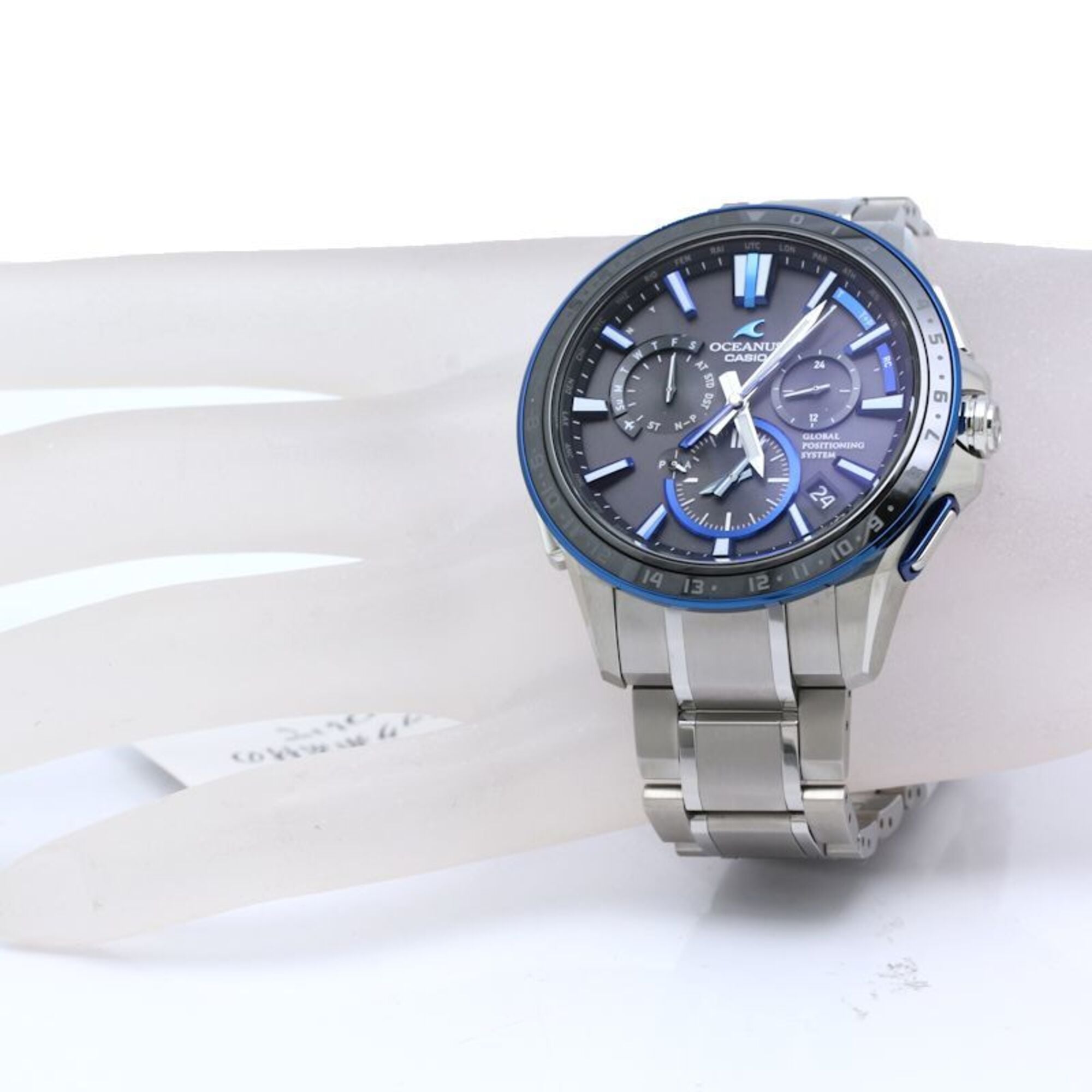 CASIO Oceanus OCW-G1200-1AJF Men's Titanium Watch 130550 — New - Store Return