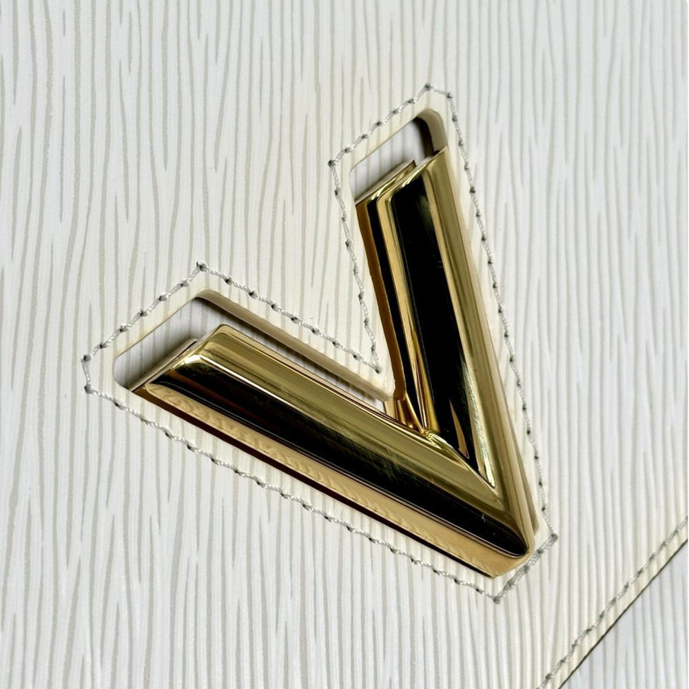 Louis Vuitton Twist MM Shoulder Bag in Epi Leather and Blanc M55513 White — New - Store Return