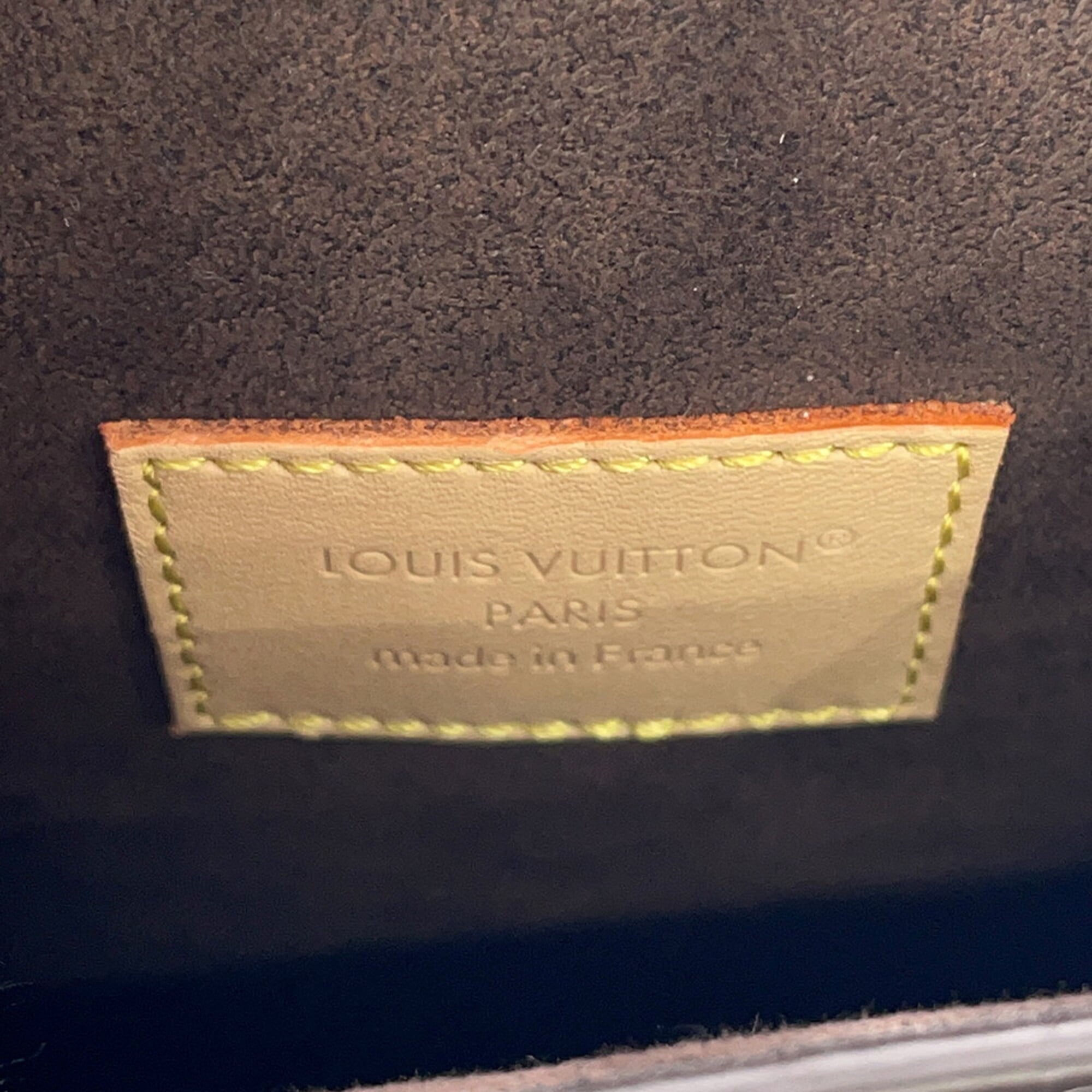 Louis Vuitton Chain Phone Pouch Monogram Metis M13572 LOUIS VUITTON Handbag Pochette — Like New