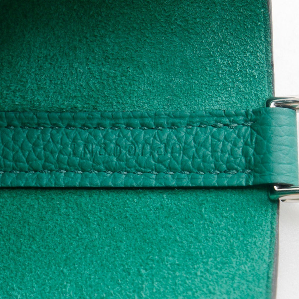 Hermes Hermès Picotin Lock 22 MM Handbag in Taurillon Maurice Vert Gate, 2022, Green, U A5 Strap Clasp, Women's — Like New