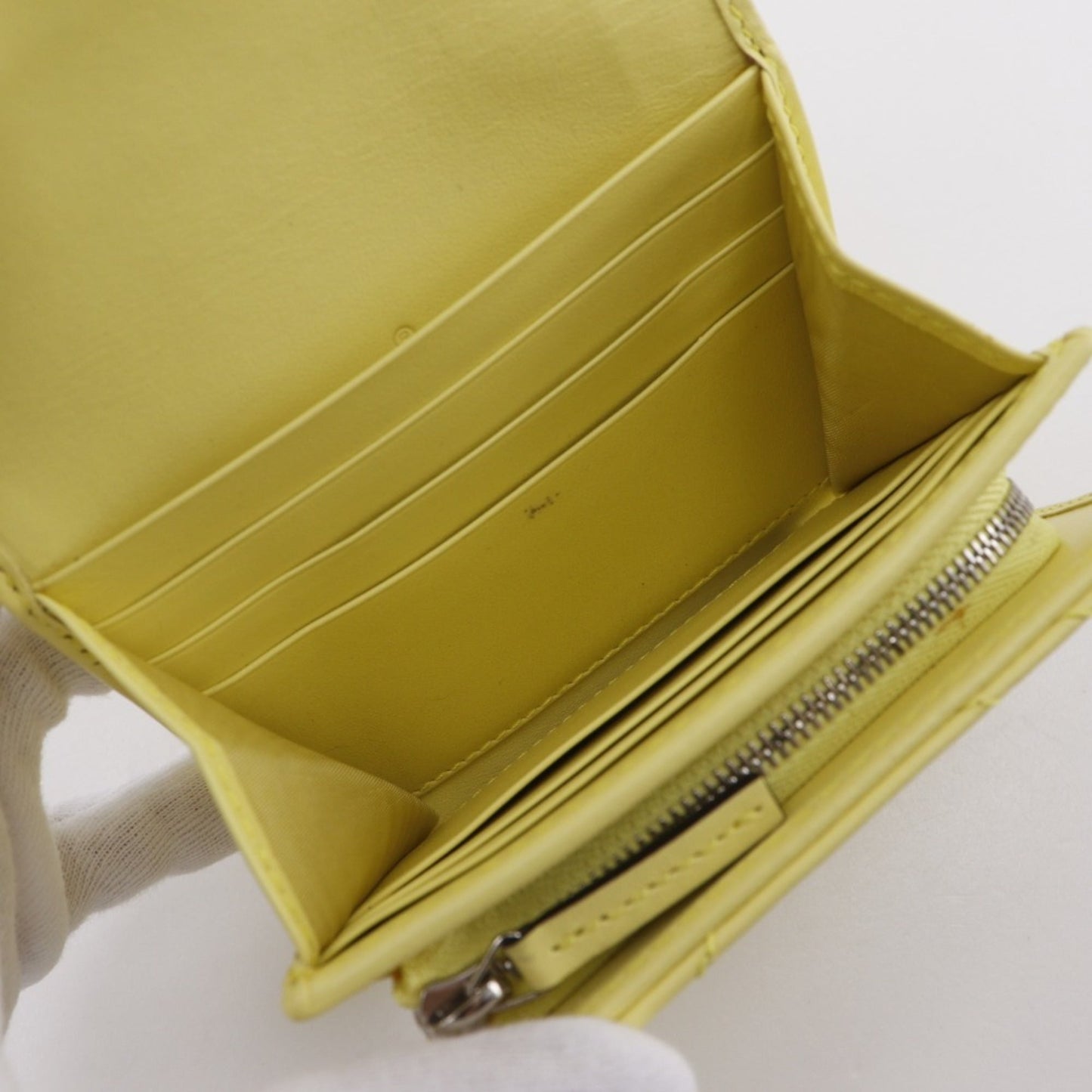 Gucci GG Marmont Wallet, Bi-fold Wallet 598629, Leather, Made in Italy, Snap Button, Women's