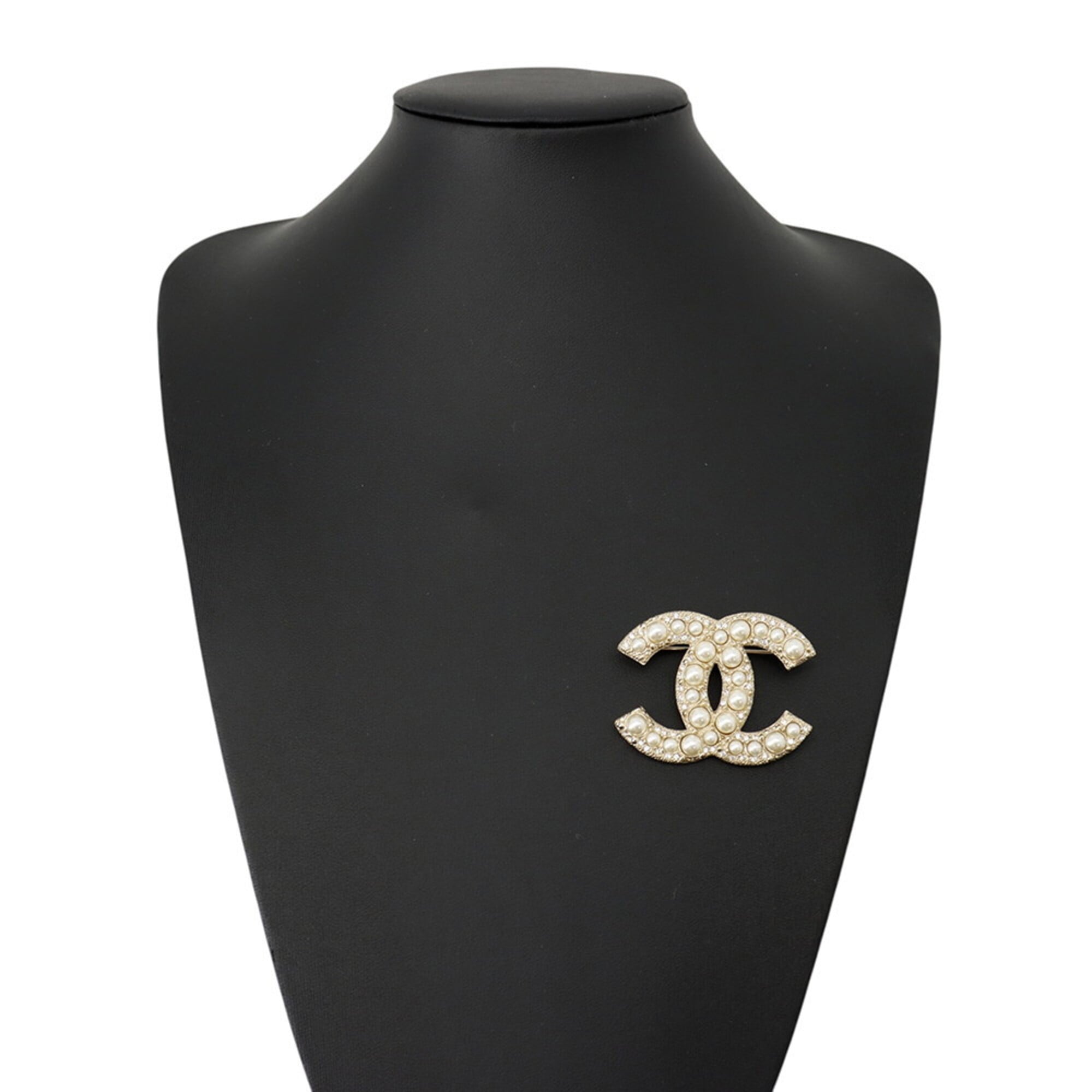 Chanel Brooch, Coco Mark Rhinestone, Faux Pearl, Metal, F24V A64762 CHANEL Brooch BROACH — Like New