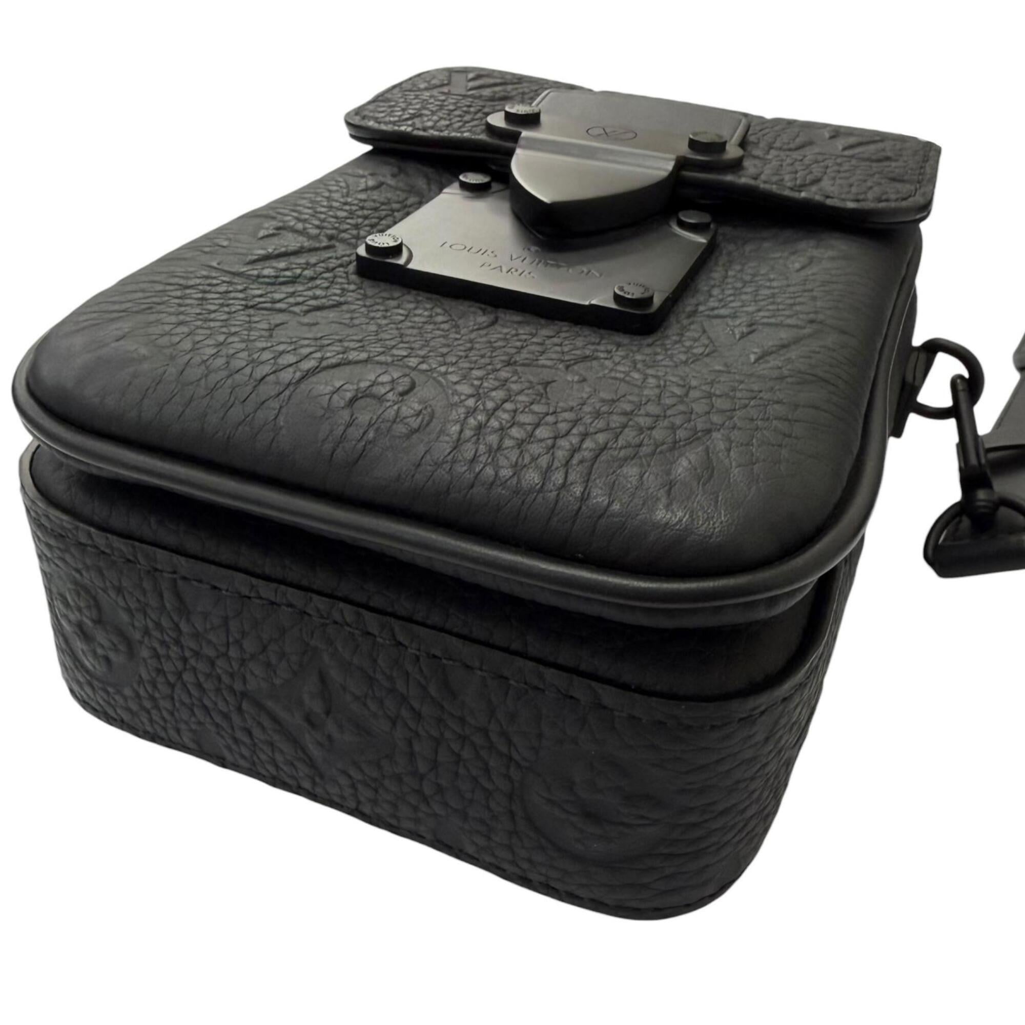 LOUIS VUITTON M81524 S-Lock Vertical Wearable Wallet Leather Taurillon Monogram Shoulder Bag Black Made in France Men's with Dust — Like New