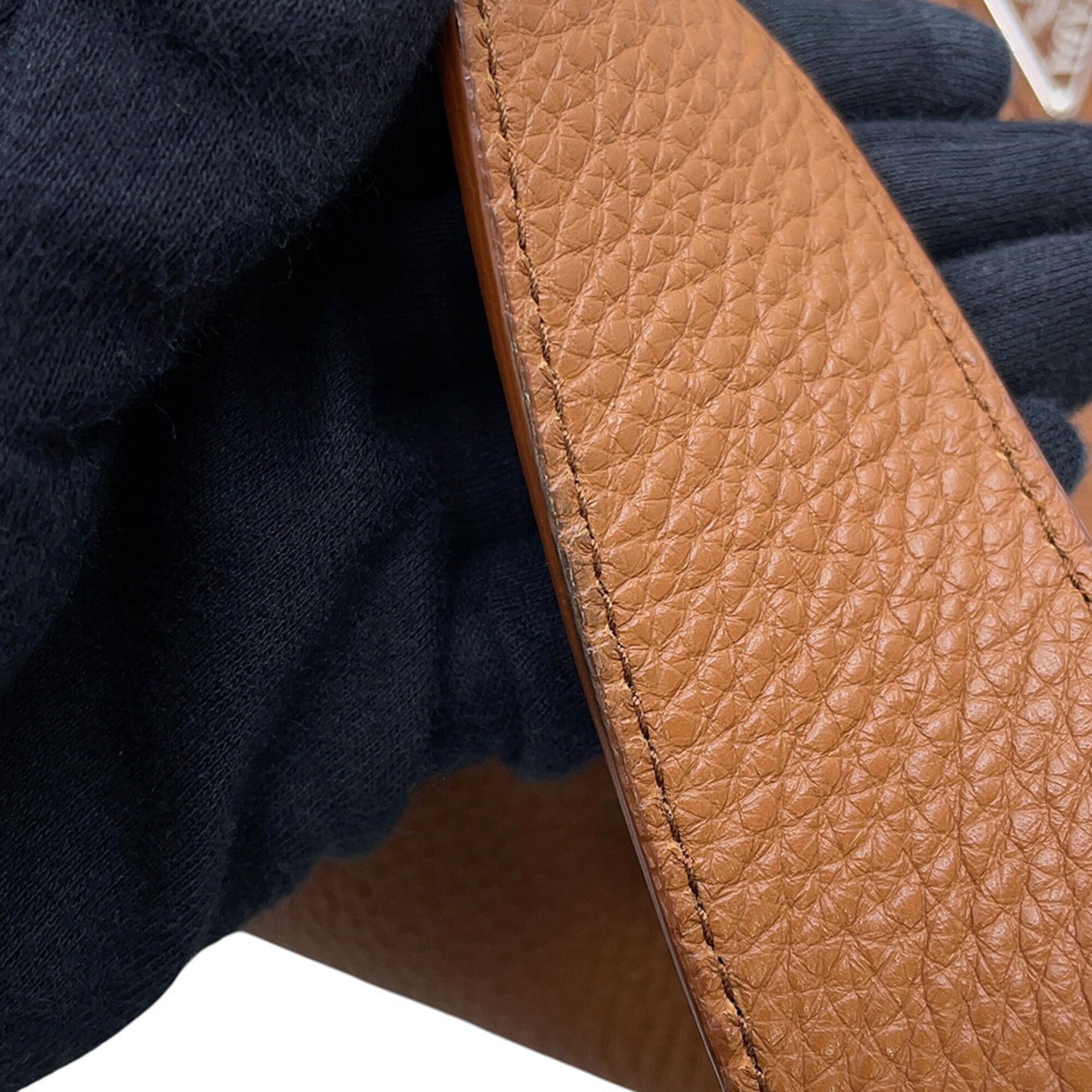Prada shoulder bag Vitello Daino grain leather 2VH182 PRADA handbag — Like New