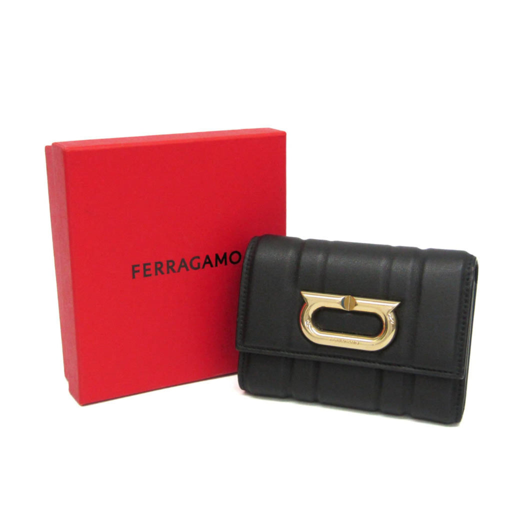 Salvatore Ferragamo Gancini IY 22 0445 Women's Leather Wallet (tri-fold) Black