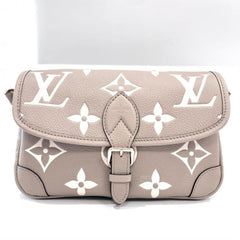 Louis Vuitton Diane Bicolor Empreinte M46583 Tourtrême Crème Shoulder Bag — Like New