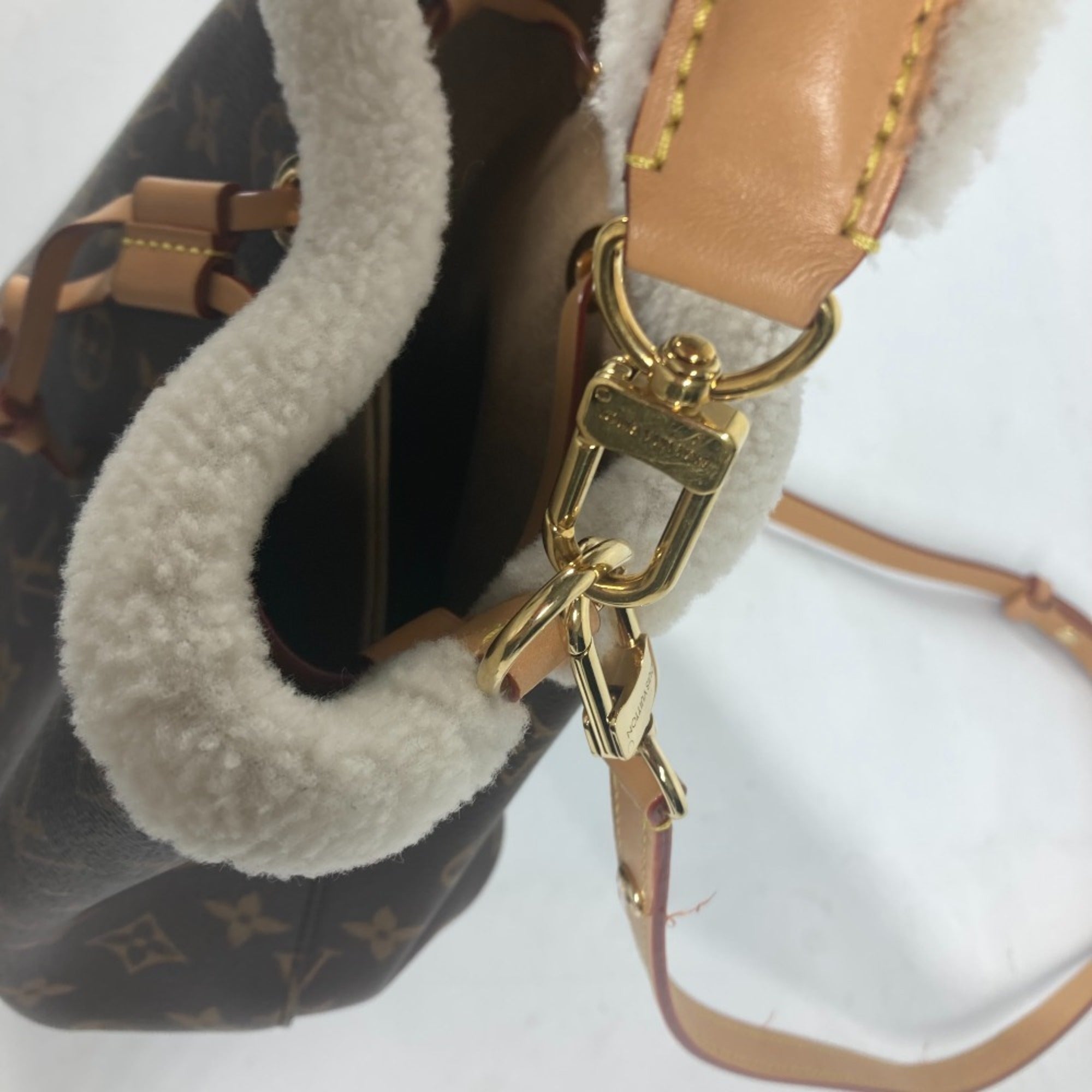LOUIS VUITTON M46319 Monogram NeoNoe BB Bag, Handbag, Fur Shoulder Canvas, Women's, Brown, MO-241020-9 — Like New
