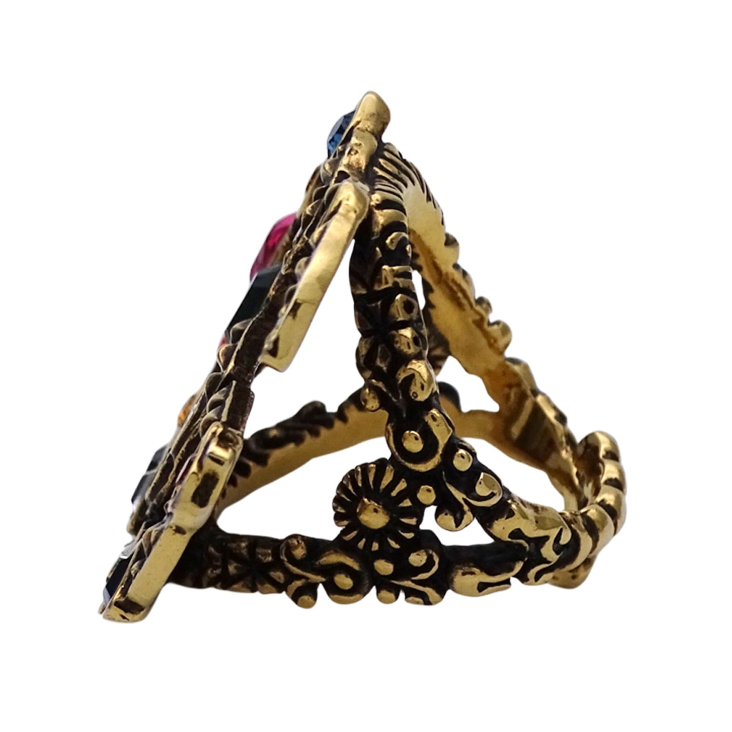 Gucci GG Marmont ring for men and women, gold, multicolored, with beaded details a vintage feel.
