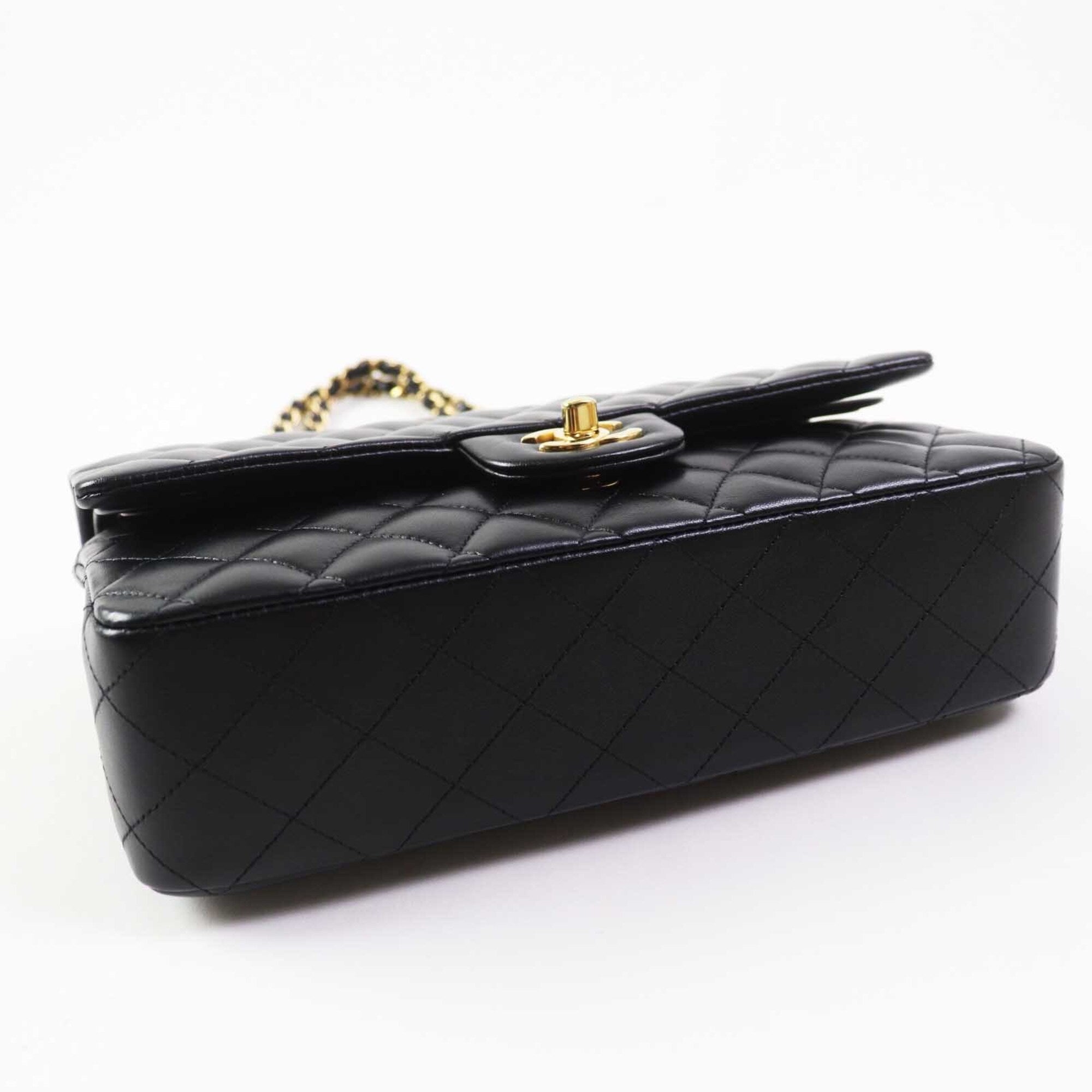 CHANEL A01112 Matelassé 25 Lambskin Shoulder Bag, Random Serial Number, Double Flap, Chain, Black with Gold Hardware, Comes Box and Dust Made in France, Women's — Like New