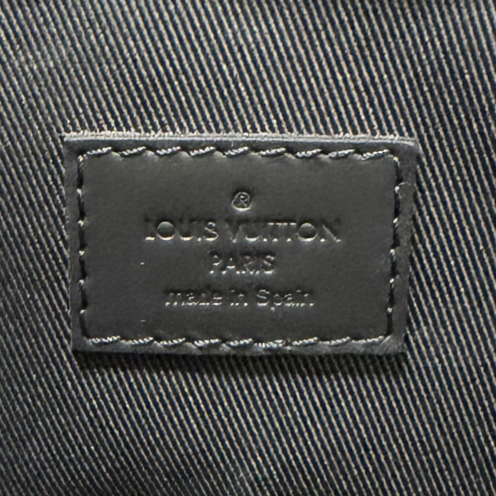 LOUIS VUITTON M57308 LV Aerogram Takeoff Leather Tote Bag, Black, Made in Spain, Men's, Comes with Box and Dust Fits A4 Size — Like New