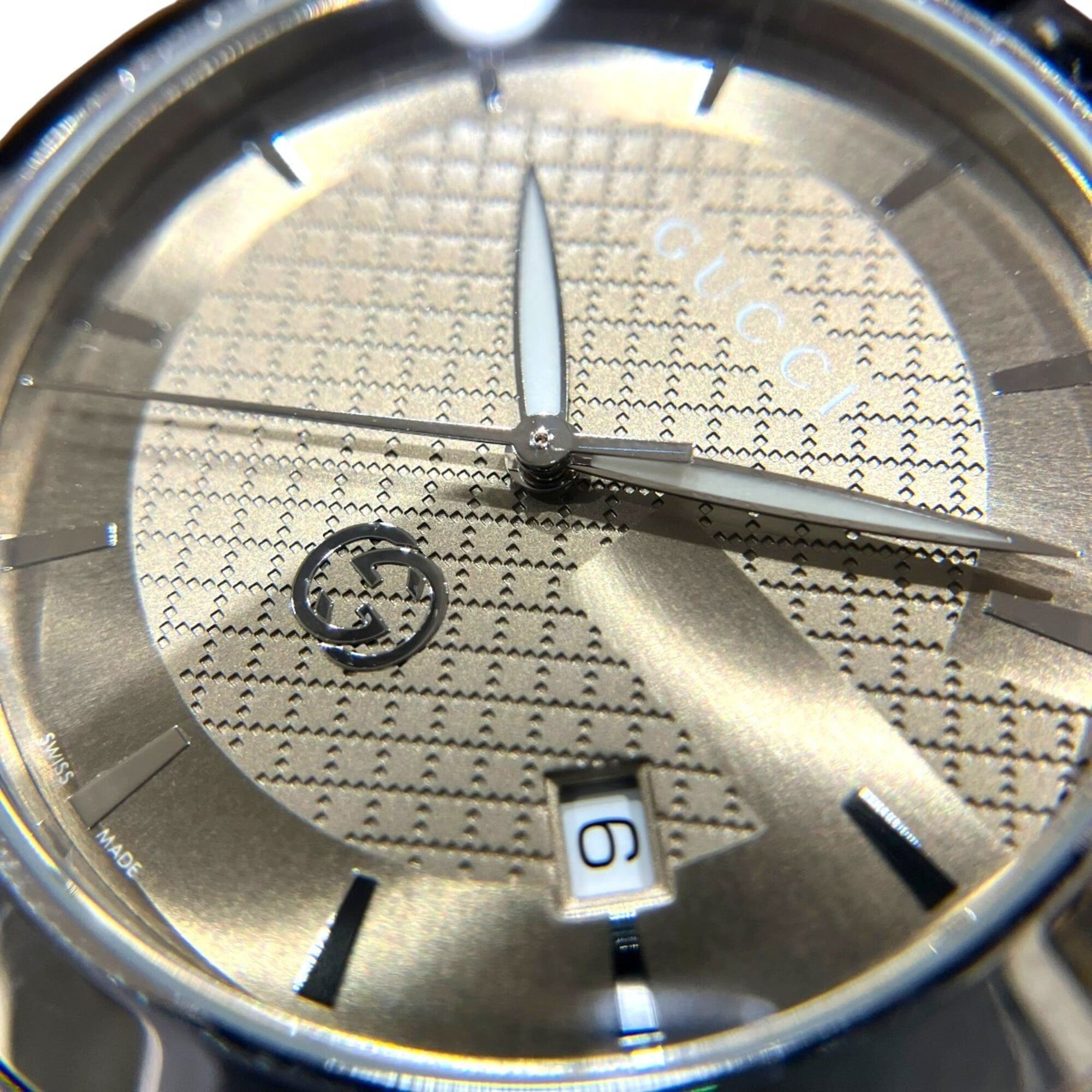 Gucci G-Timeless watch, total weight 96.4g, stainless steel, quartz movement, light brown dial. 126.4 — Good