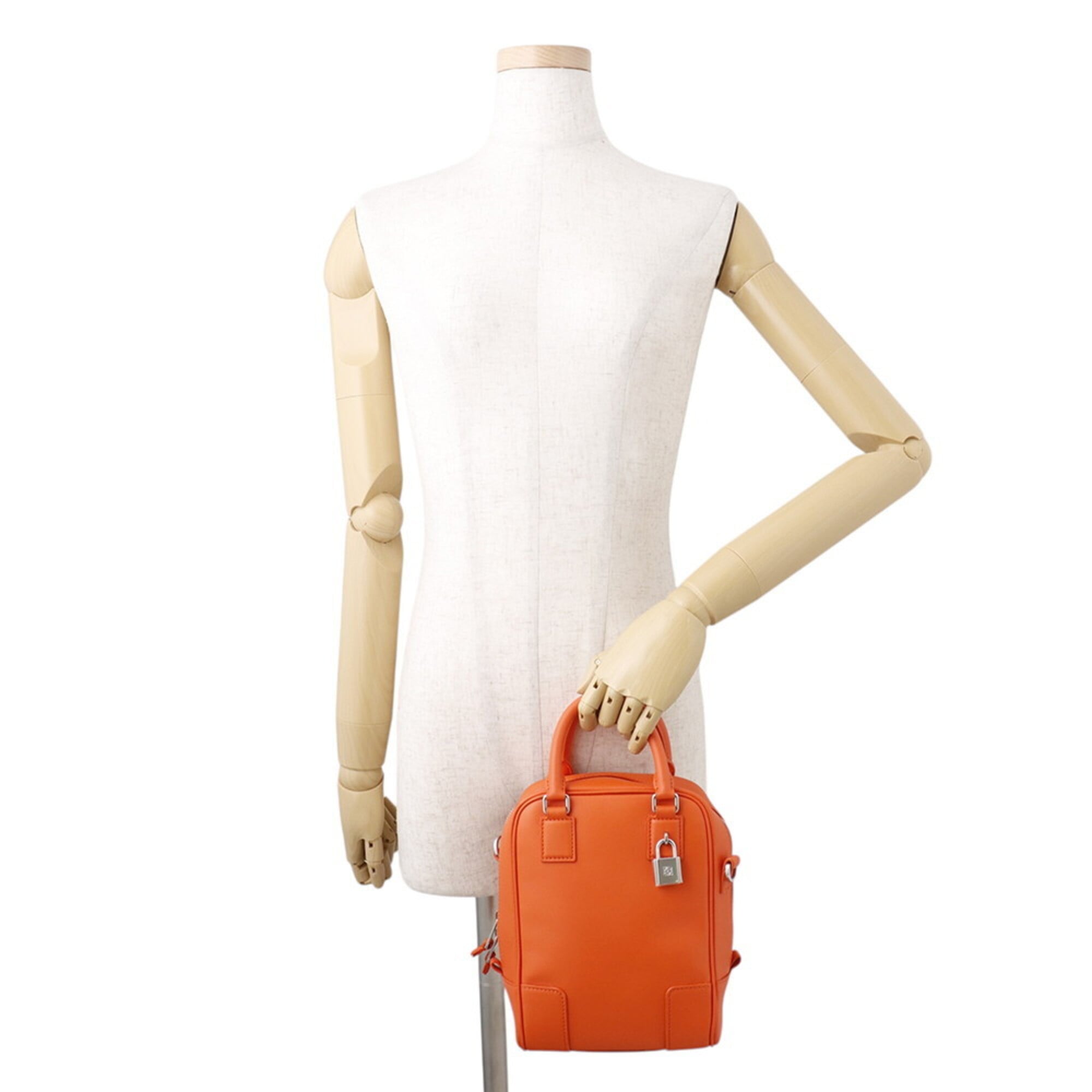 Loewe Amazona 15 Leather Handbag B039L51X06 LOEWE 2-way for Women — Like New