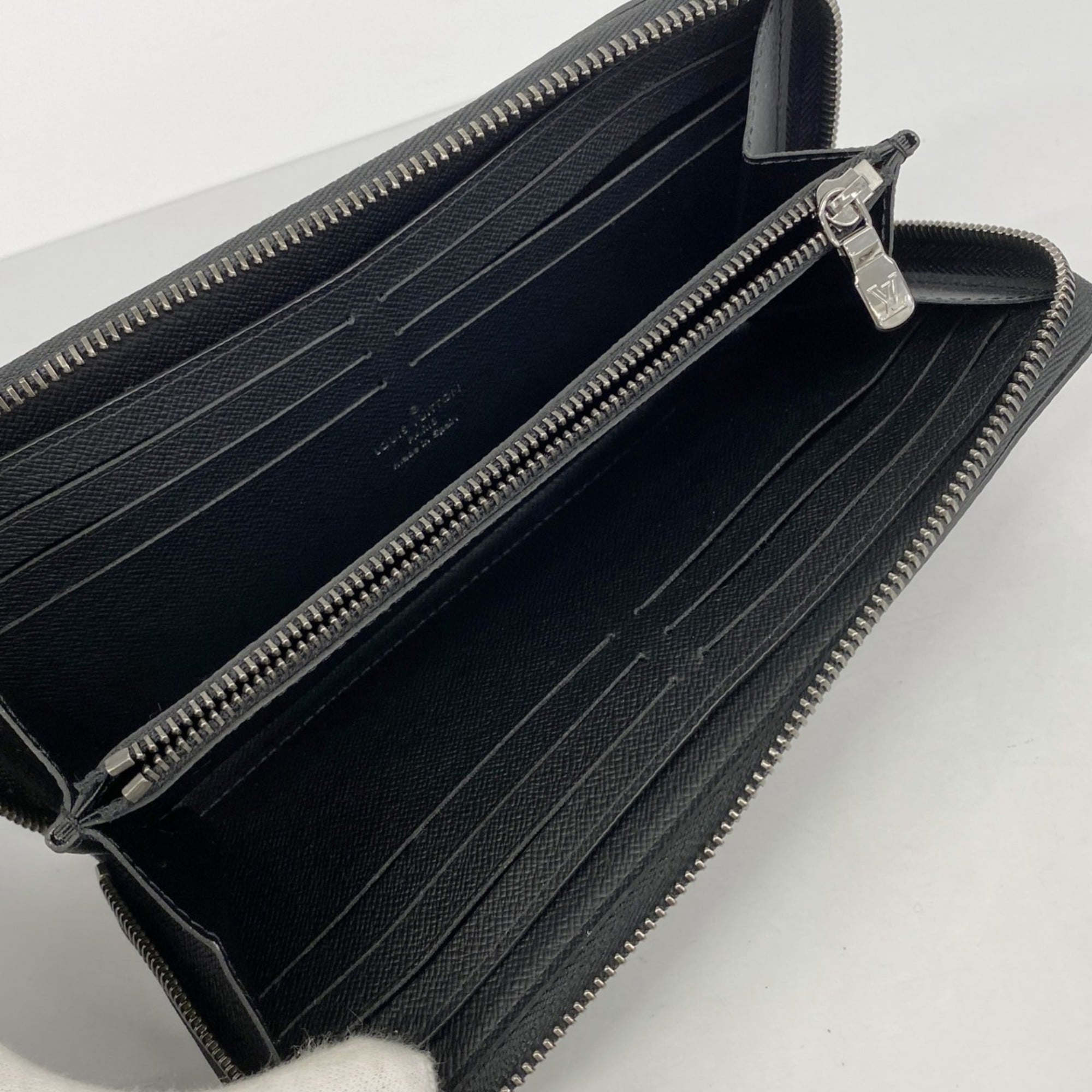 Louis Vuitton Monogram Eclipse Zippy Wallet Horizontal M11611 Black Men's Long