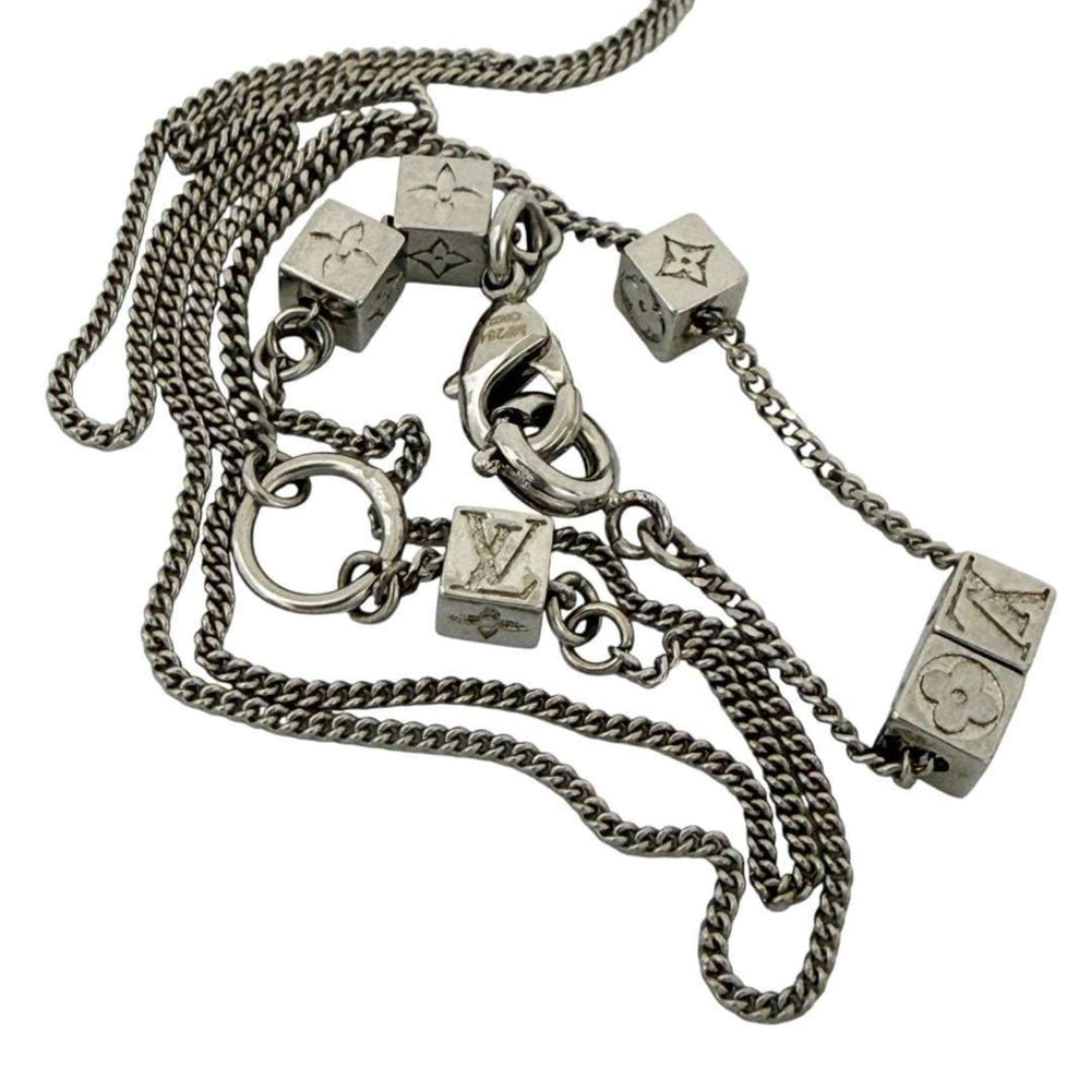 Louis Vuitton Collier LV Key Pendant Necklace for Men and Women — Like New