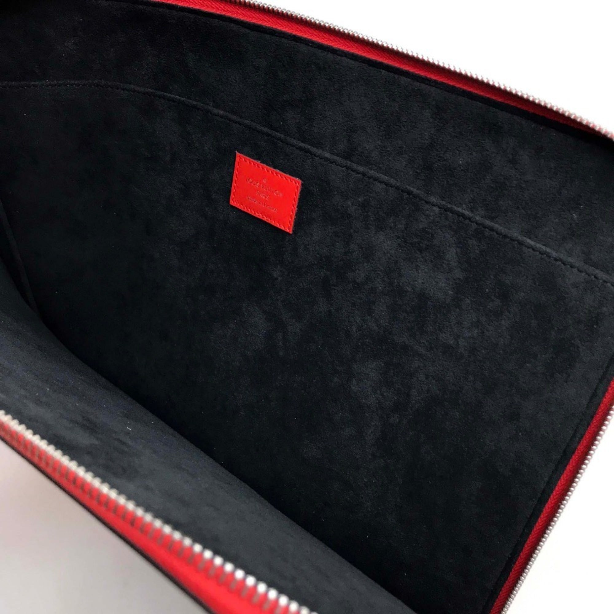 LOUIS VUITTON M67722 Louis Vuitton x Supreme Epi Leather Pochette Jour GM PO.JOUR SP EPI POCHETTE Clutch Bag in Leather, Red, for Men and Women — New - Store Return