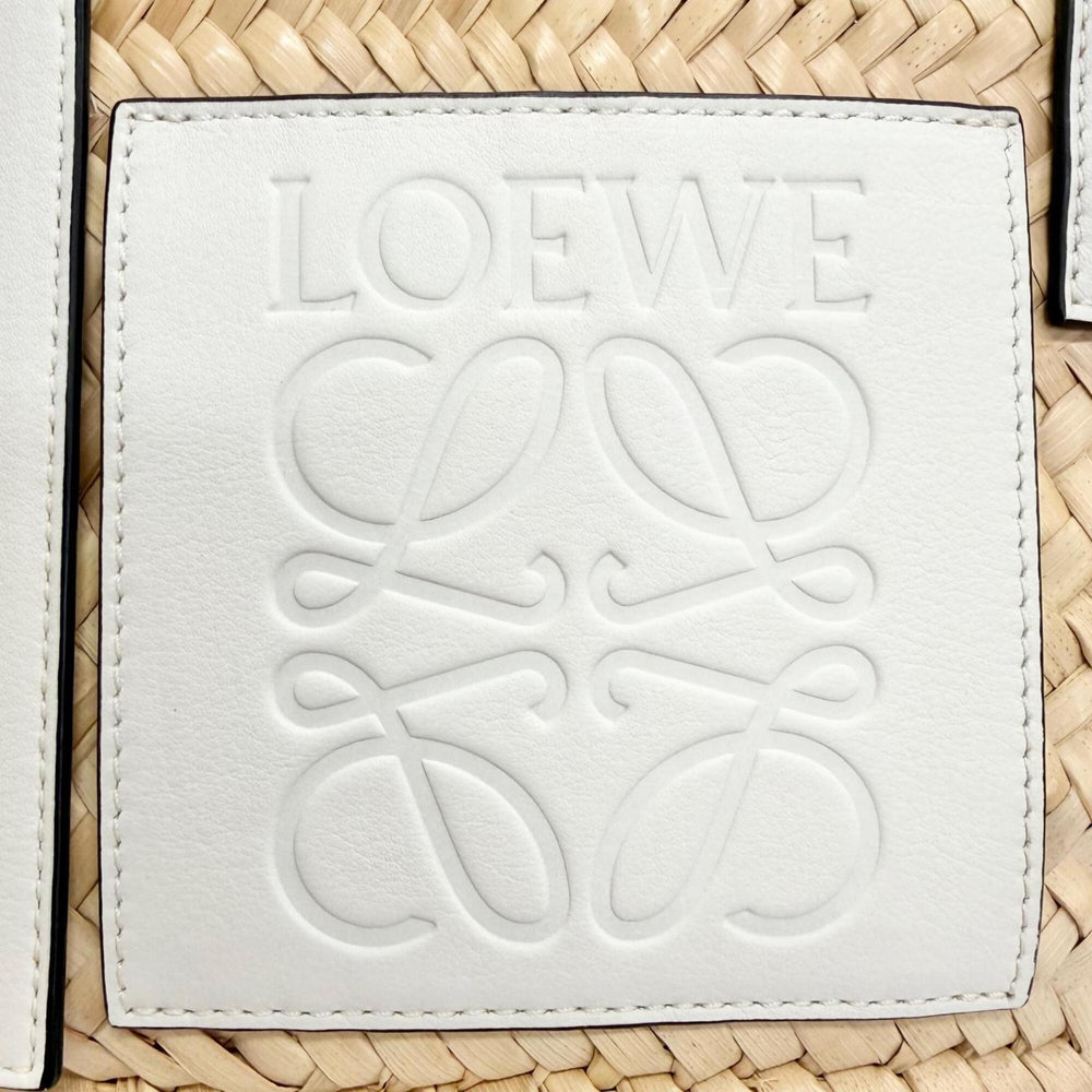 LOEWE A223S93X04 Basket Bag Small Palm Leaf Leather Anagram Handbag Natural White Made in Spain Women's Comes with Box and Dust — Like New