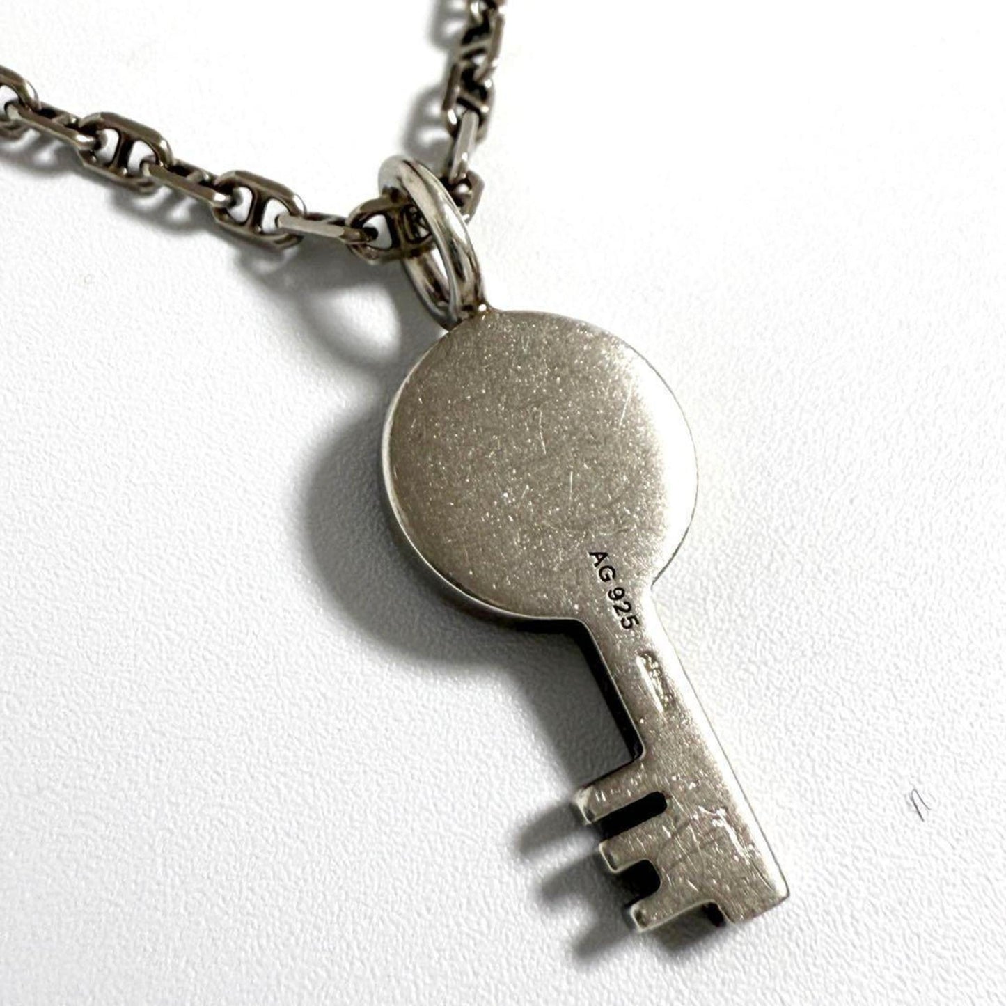 Gucci Men's Women's Crest Key Pendant Necklace 925