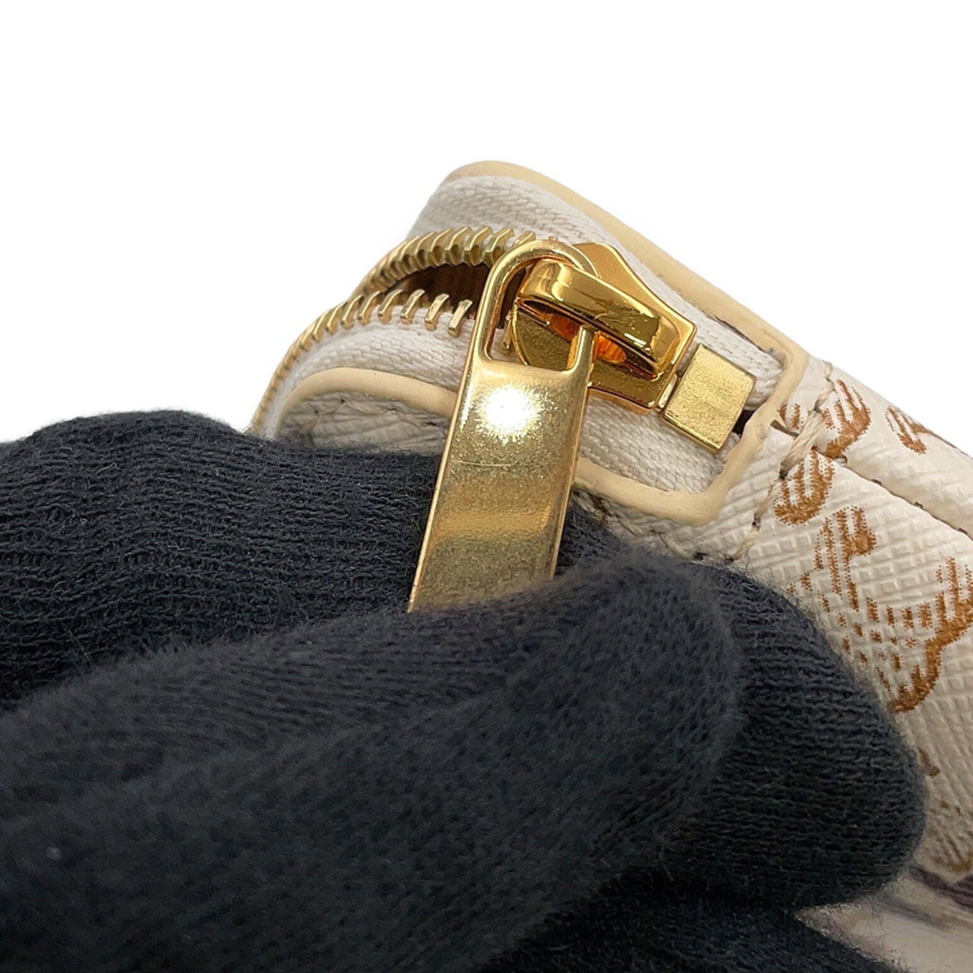 Celine Triomphe coin purse in PVC (10C662CA2) - White. purse. wallet.