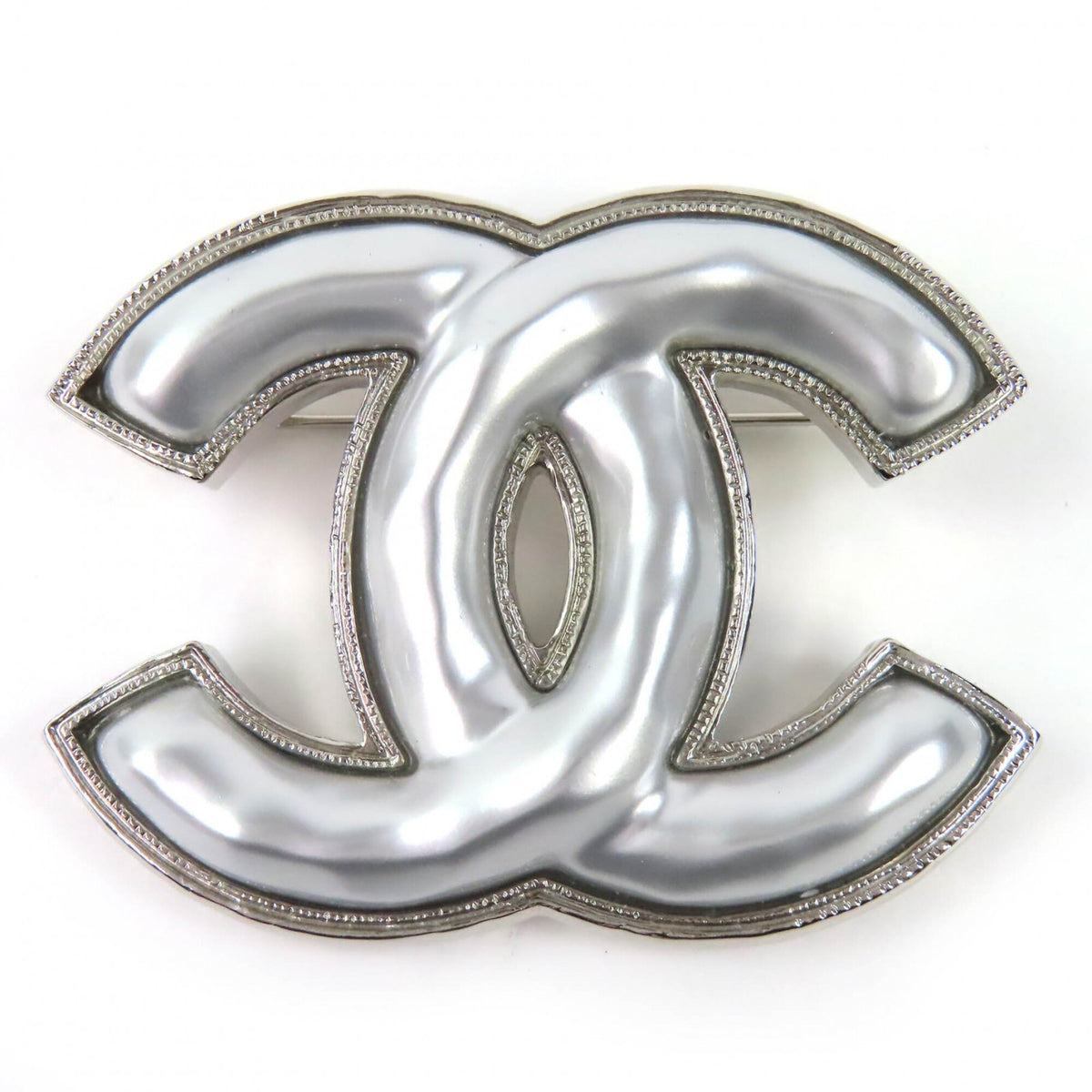 CHANEL B25C Coco Mark CC Logo Brooch, Silver, with Box, Made in Italy, Women's, Very Popular, Highly Recommended ◎ — Like New