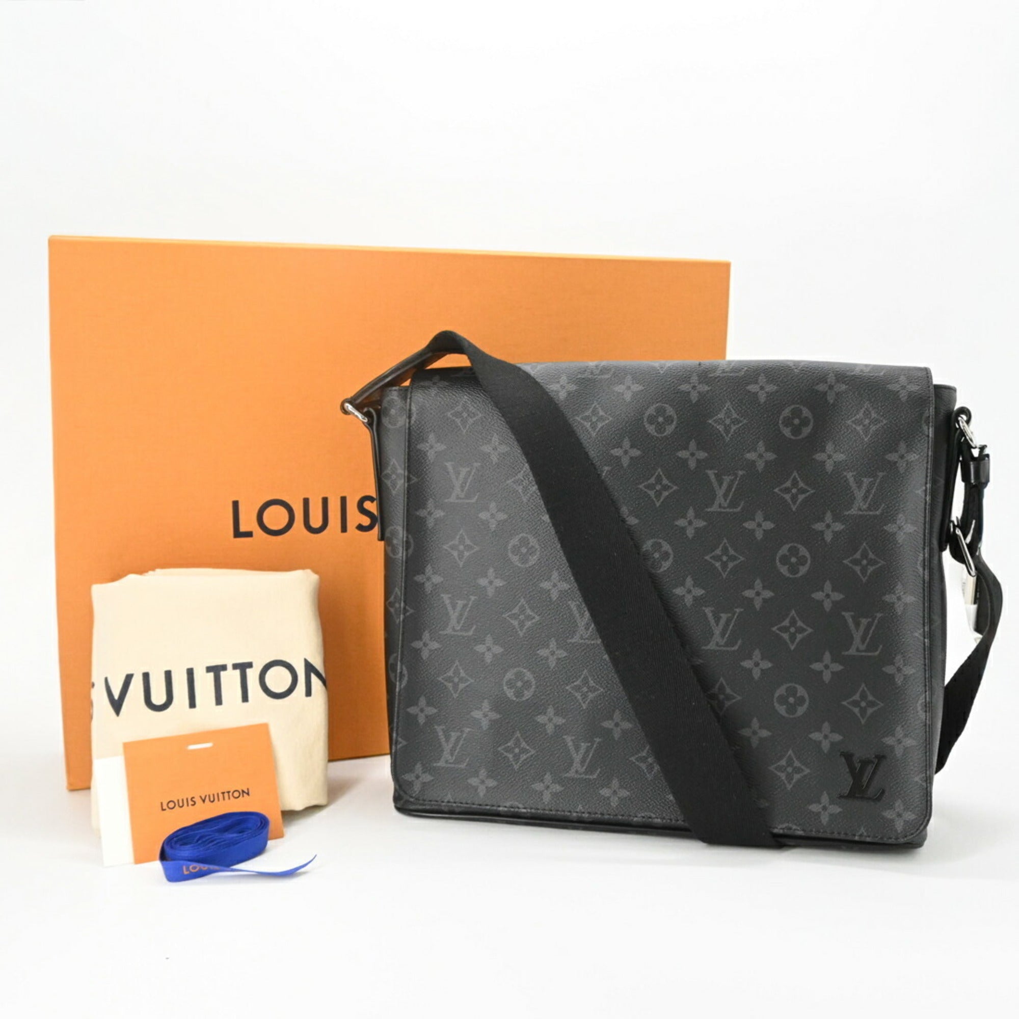 LOUIS VUITTON District MM NM Shoulder Bag, Monogram Eclipse, Black, Men's, M44001 — Like New