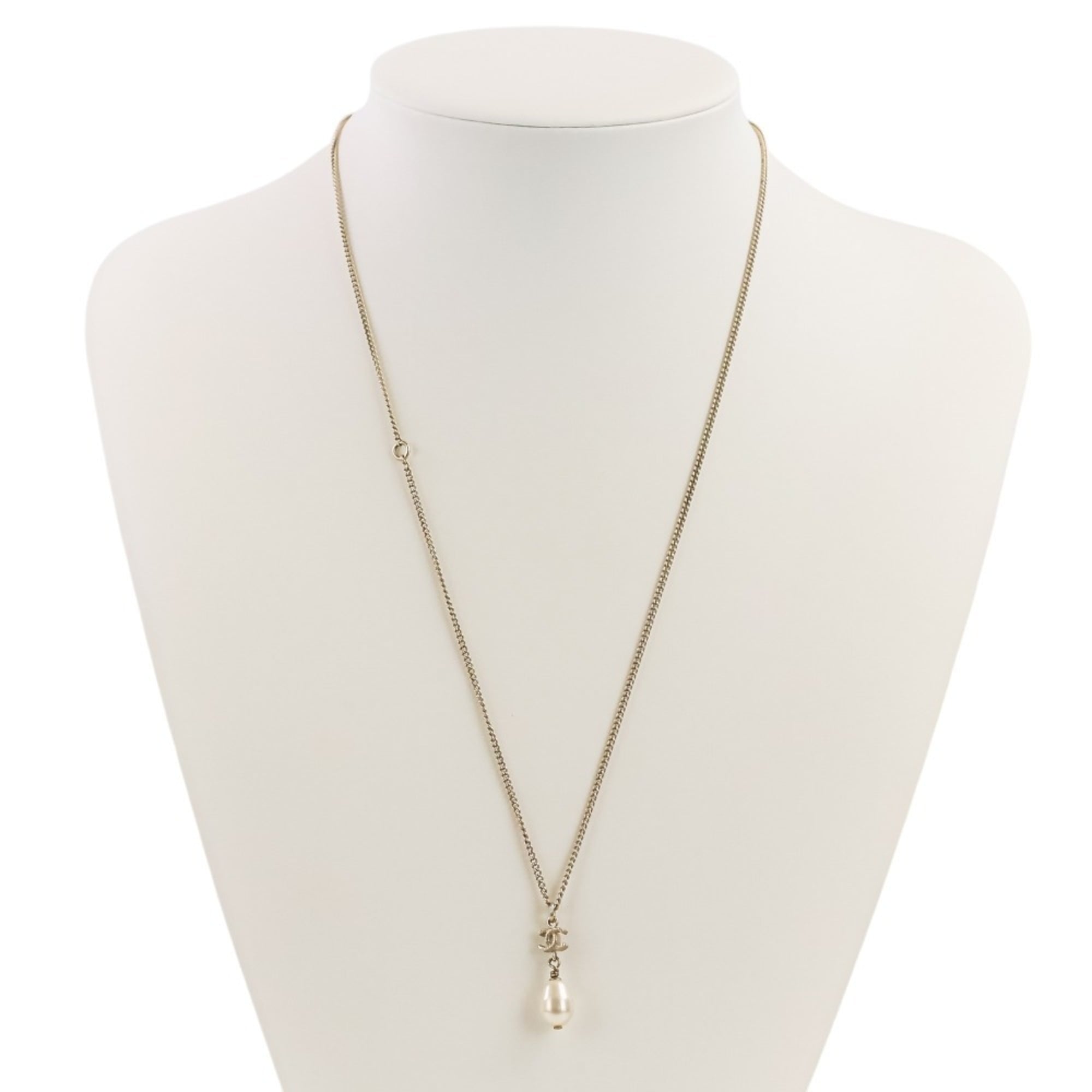B13S CHANEL Chanel Coco Mark Pearl Chain Necklace Gold Color Women's — Like New