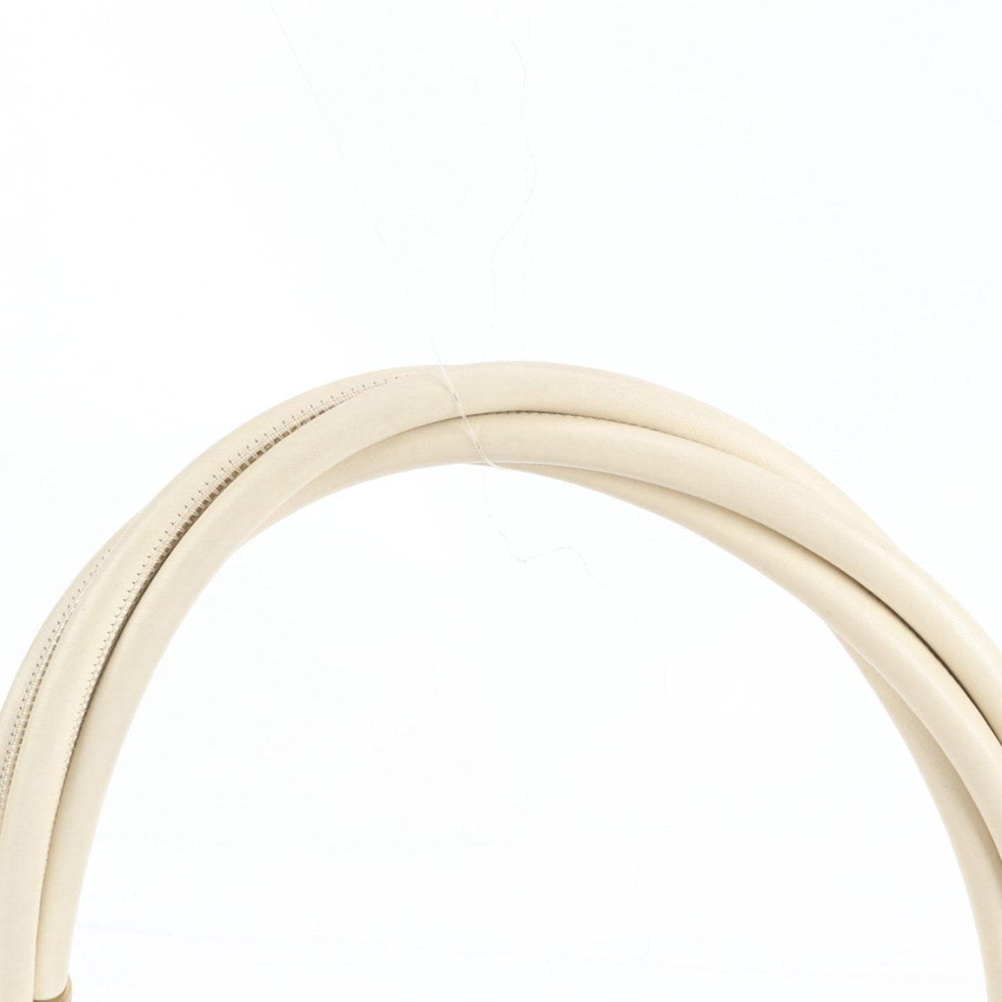 Gucci White 109147 Leather Shoulder Bag for Women