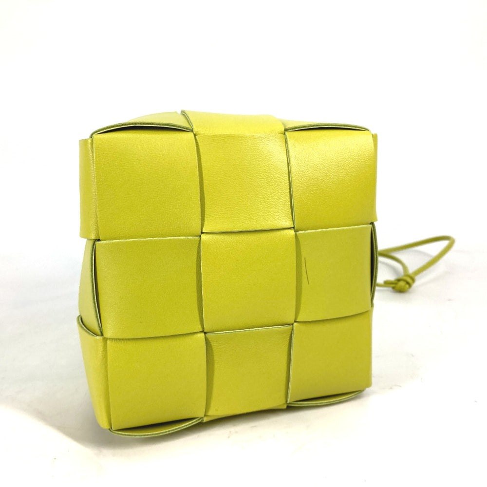 BOTTEGA VENETA 680218 Crossbody Bucket Pochette Shoulder Bag Kiwi Light green — Like New