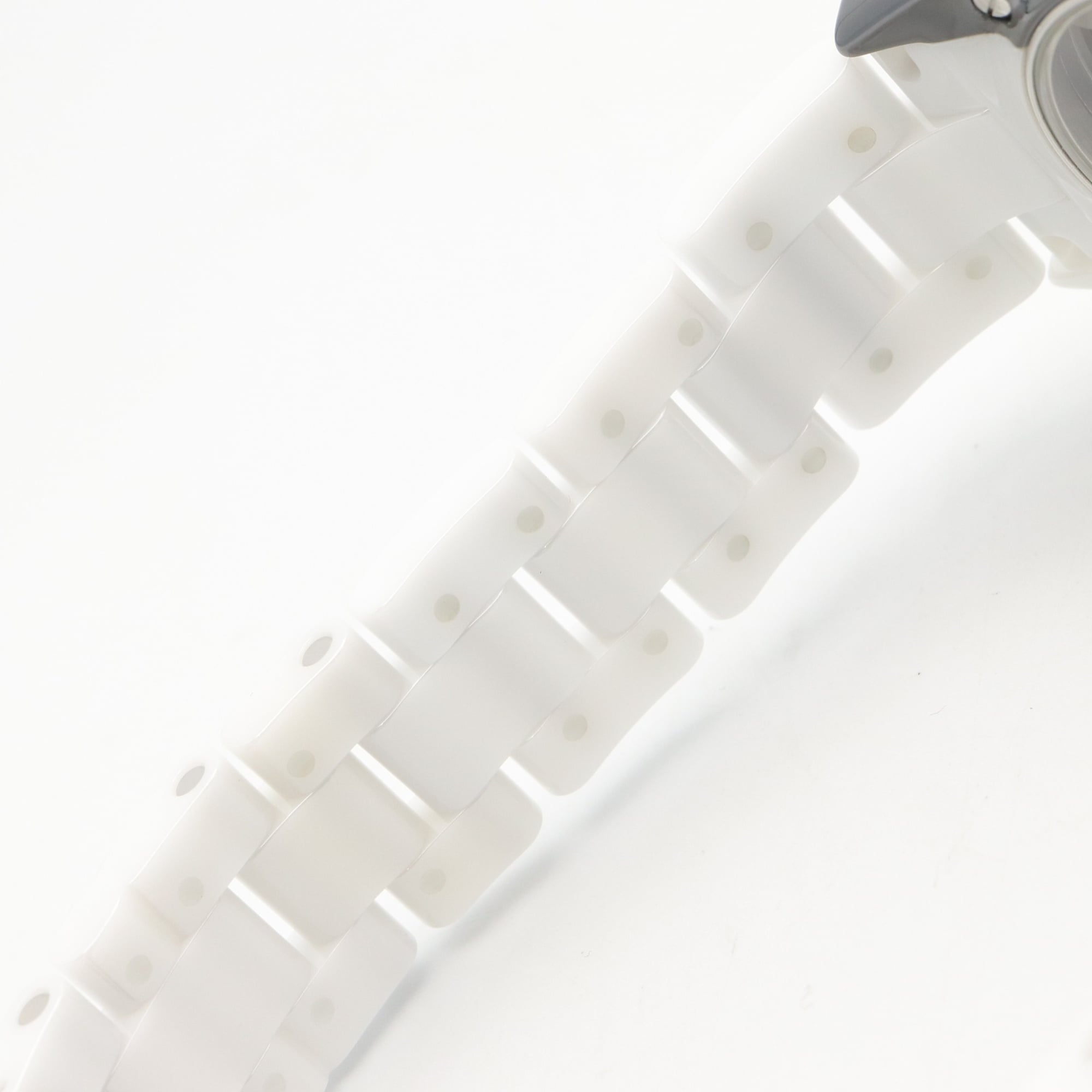Chanel J12 Paradox Caliber 12.1 Watch, Ceramic, Men's, White/Black, H6515 — Very Good