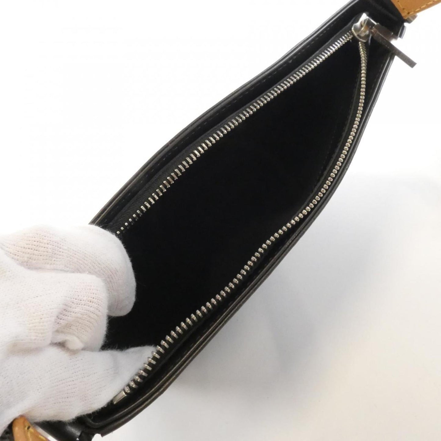 Louis Vuitton Monogram Matt Fowler Shoulder Bag M55142