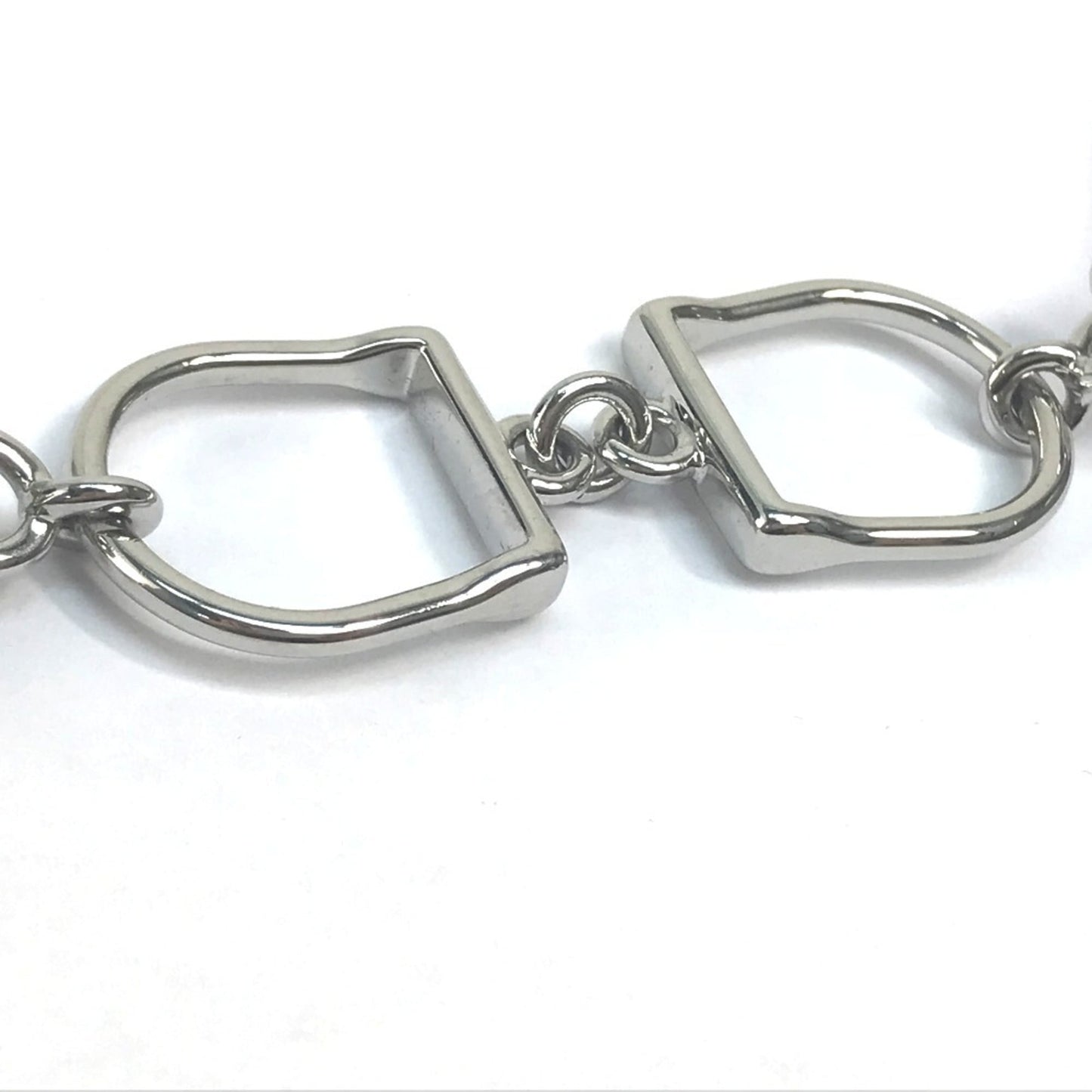 HERMES Etrier Double Tour Bracelet in Swift Leather, Purple, for Women