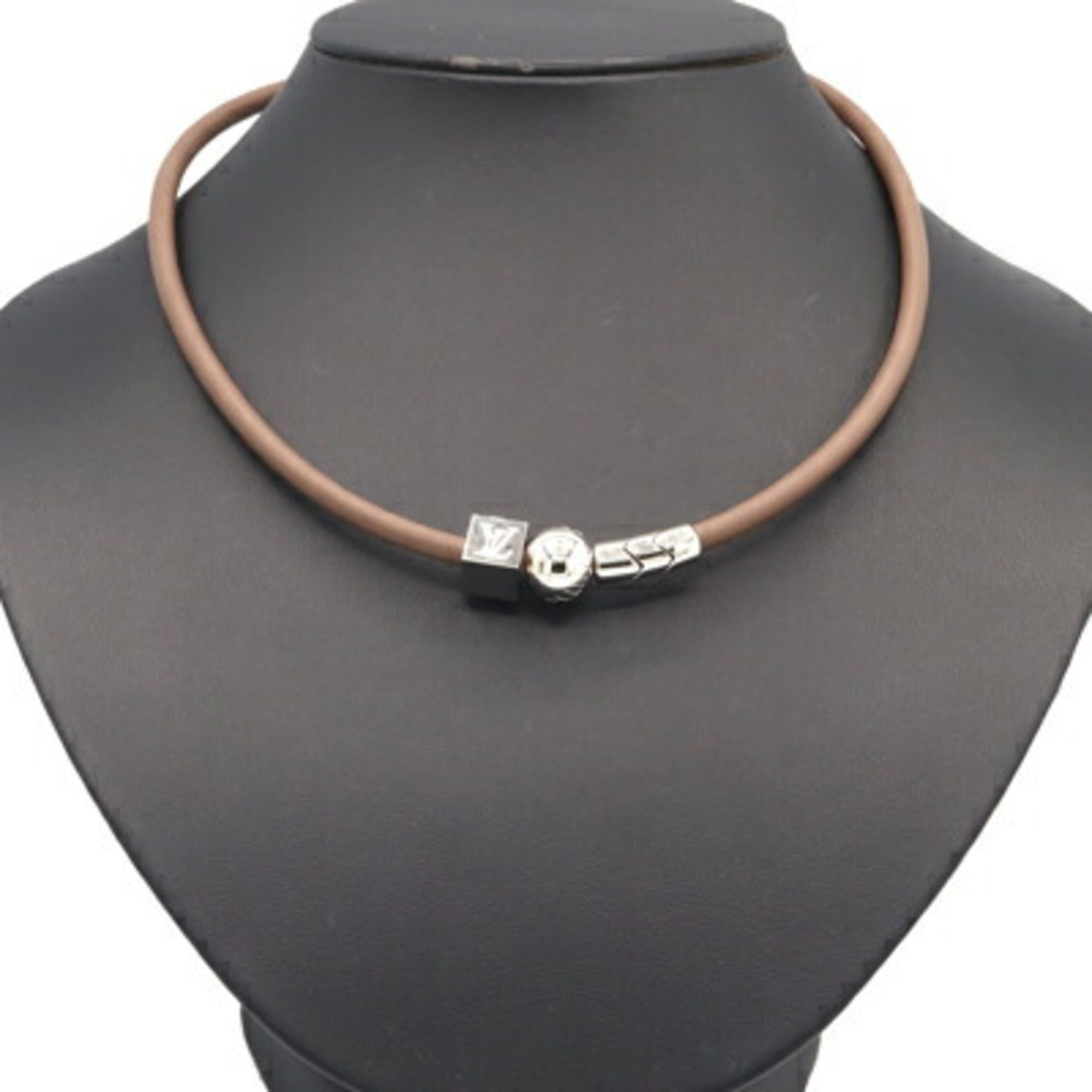 Louis Vuitton Choker LV Cordage MP1682 Greige Silver Leather and Metal Necklace for Women — Like New