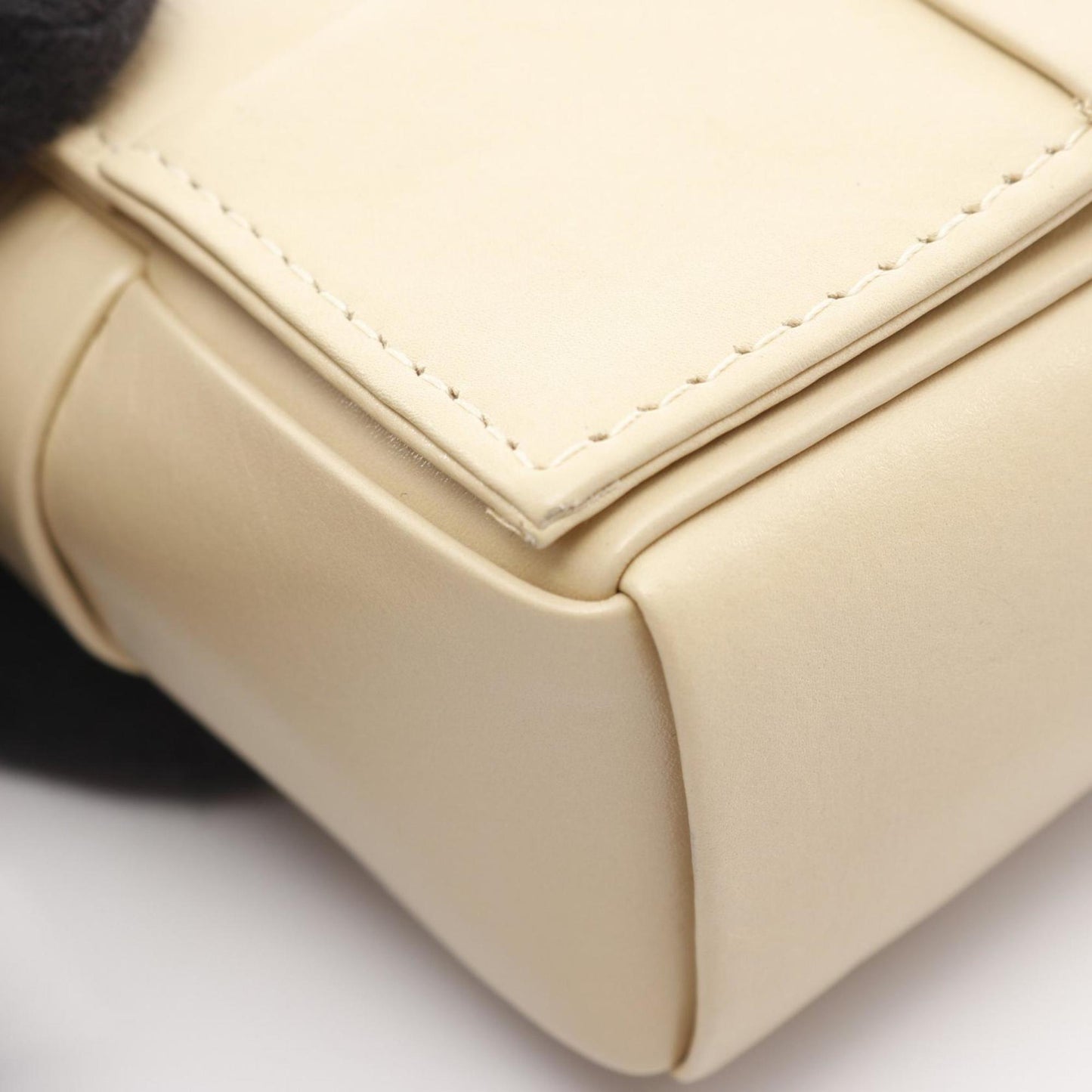 Bottega Veneta Candy Cassette Mini Shoulder Bag, Leather, Beige, for Men and Women, 667048