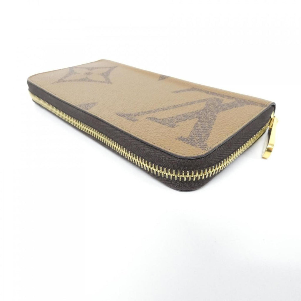 Louis Vuitton Monogram Giant Zippy Wallet M69353