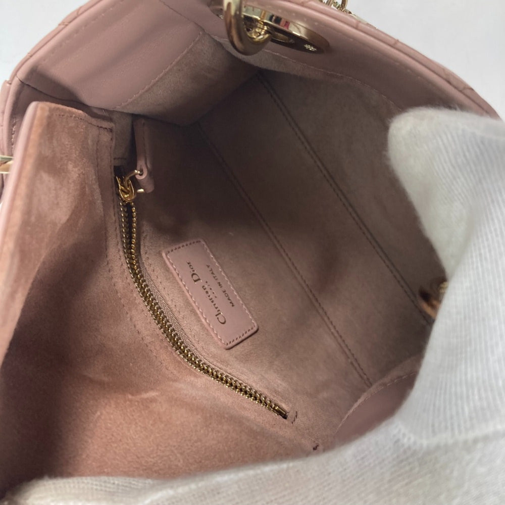 CHRISTIAN DIOR M0505ONGE_M50P Lady CHRISTIAN DIOR Cannage Chain Shoulder Bag Crossbody Bag Hand Bag Pink BeigeBased — Like New