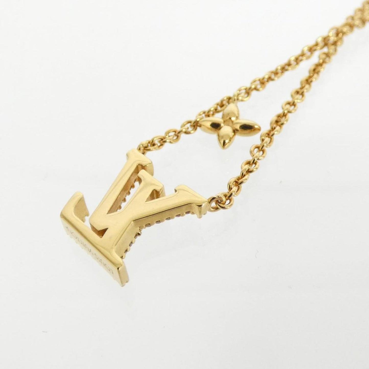 Louis Vuitton LV Iconic Necklace M00596