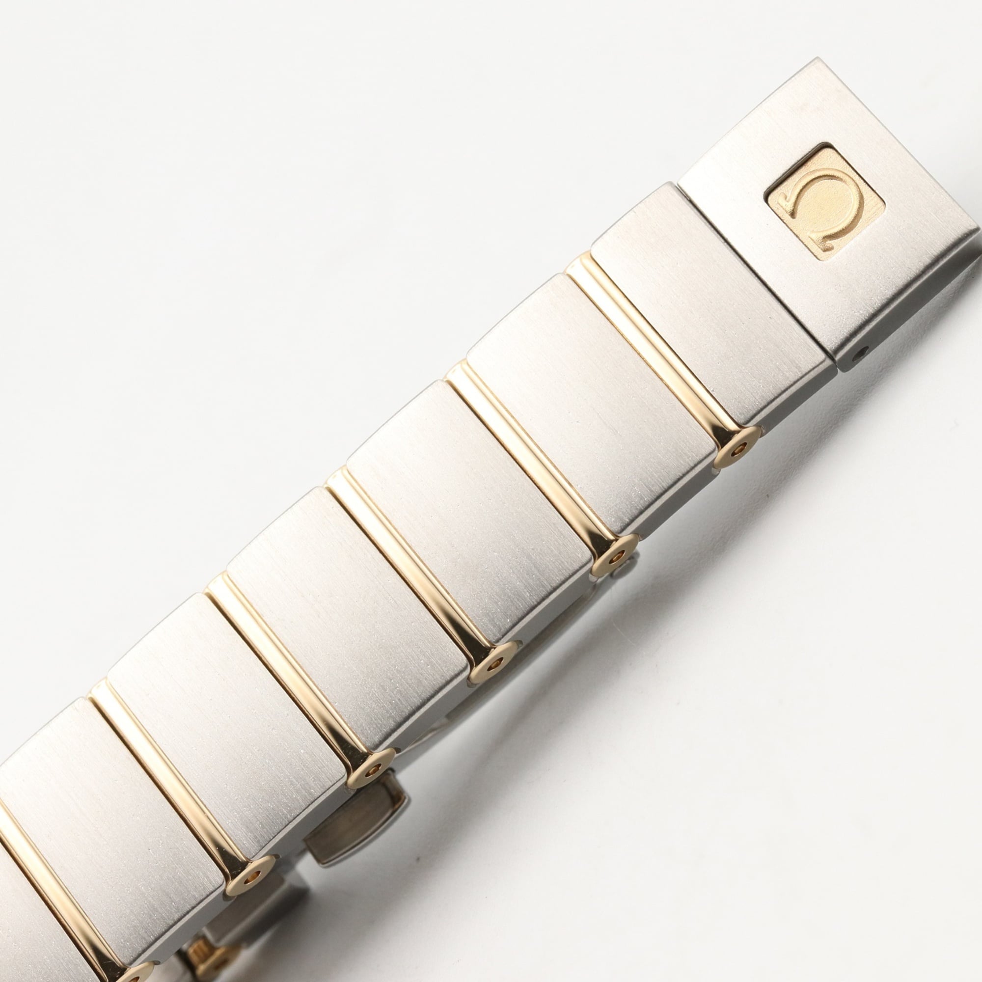 Omega Constellation Brushed Watch, 18K (Yellow Gold) Stainless Steel, Ladies', White/White Mother-of-Pearl, 123.25.24.60.05.001 — Very Good