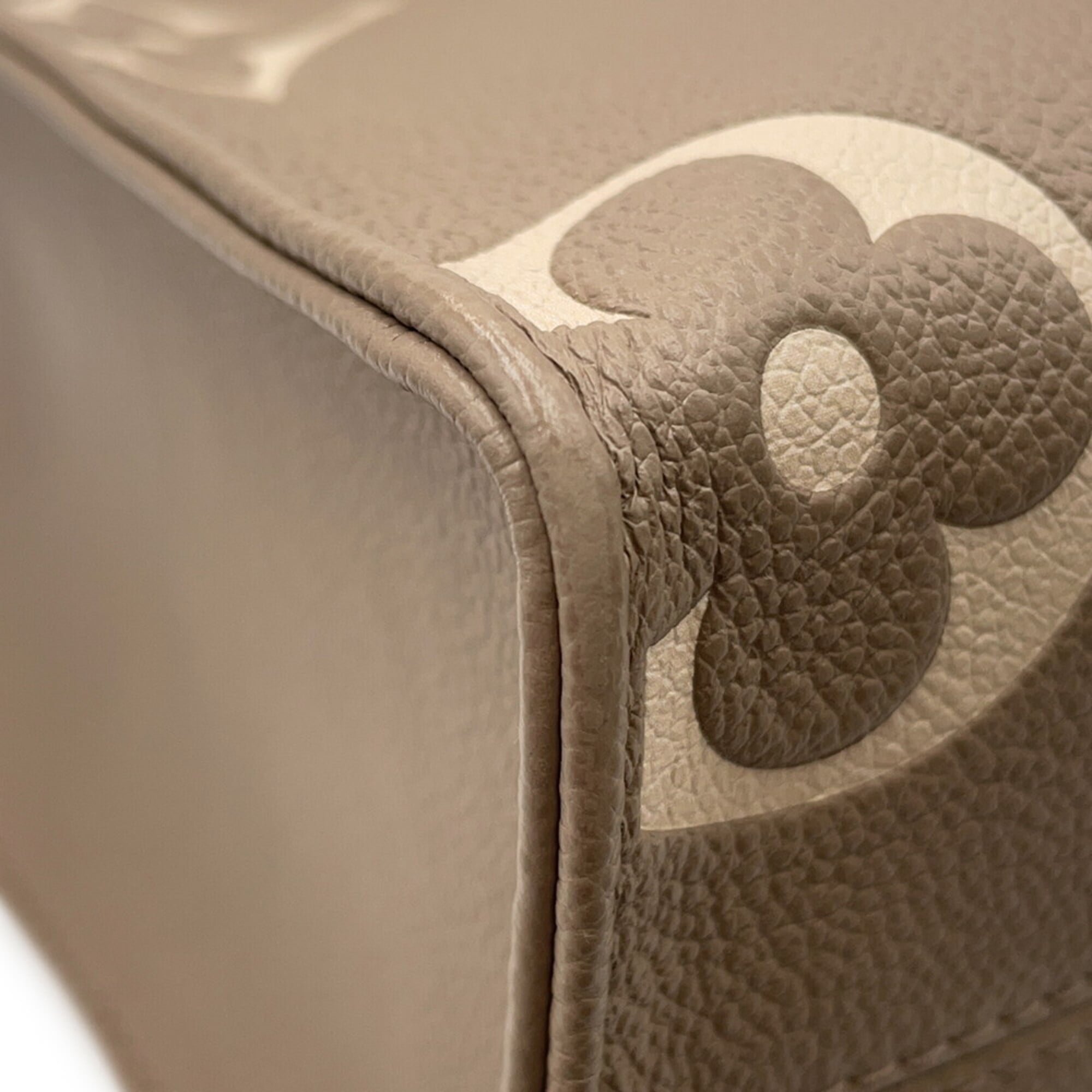 Louis Vuitton Monogram Empreinte OnTheGo PM Handbag M45779 Bicolor Tote Bag 2-way Shoulder LOUIS VUITTON — Like New