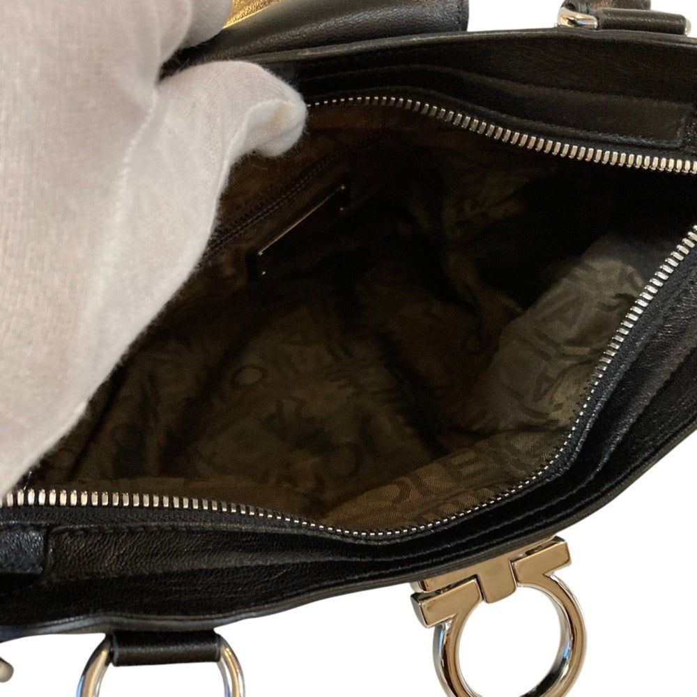 Salvatore Ferragamo Marissa Gancini Hardware Leather Handbag AU-21 6317 Black Women's — Like New