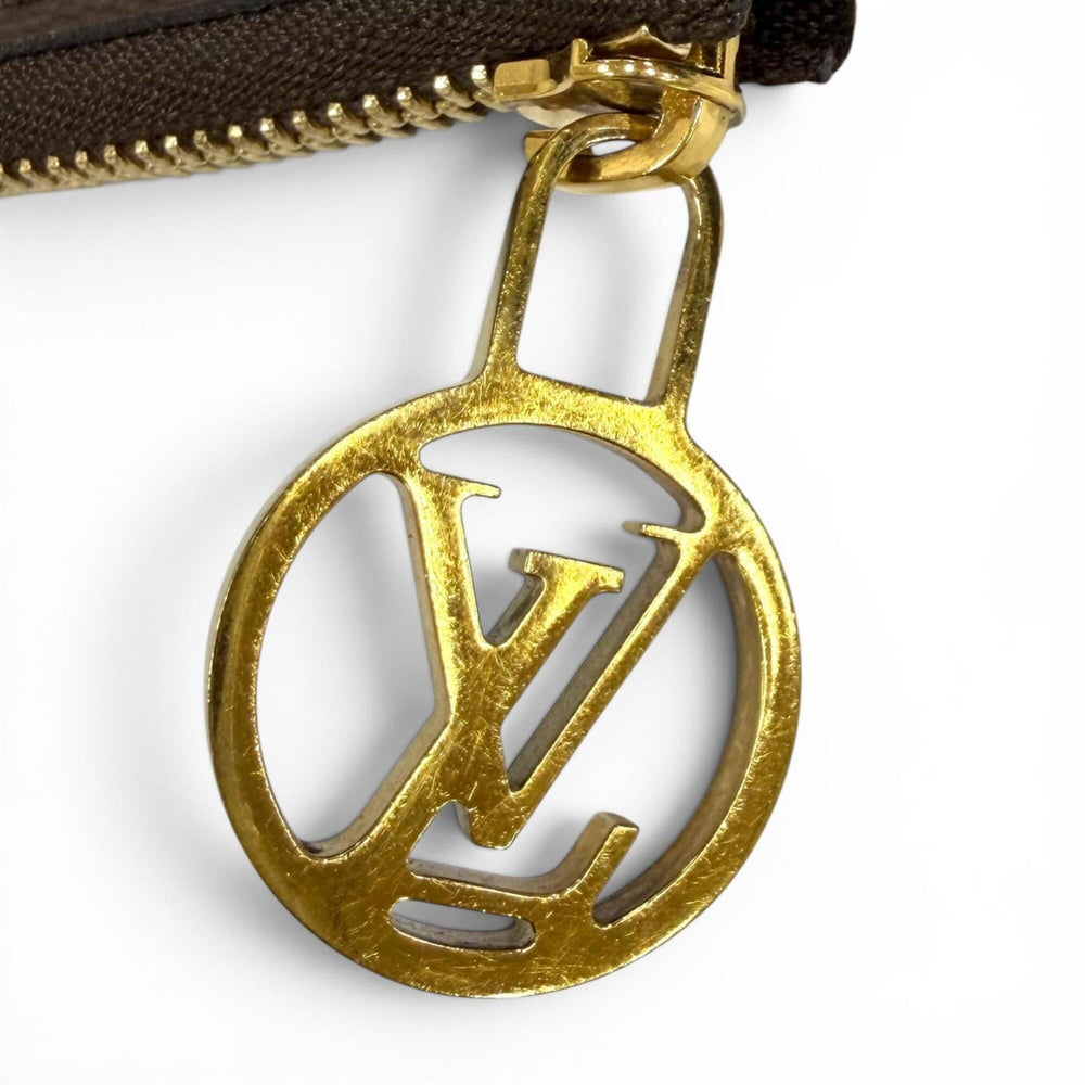 LOUIS VUITTON M68756 Monogram Giant Reverse Leather Pochette Trio Brown Made in France Women's with Dust Bag — Like New